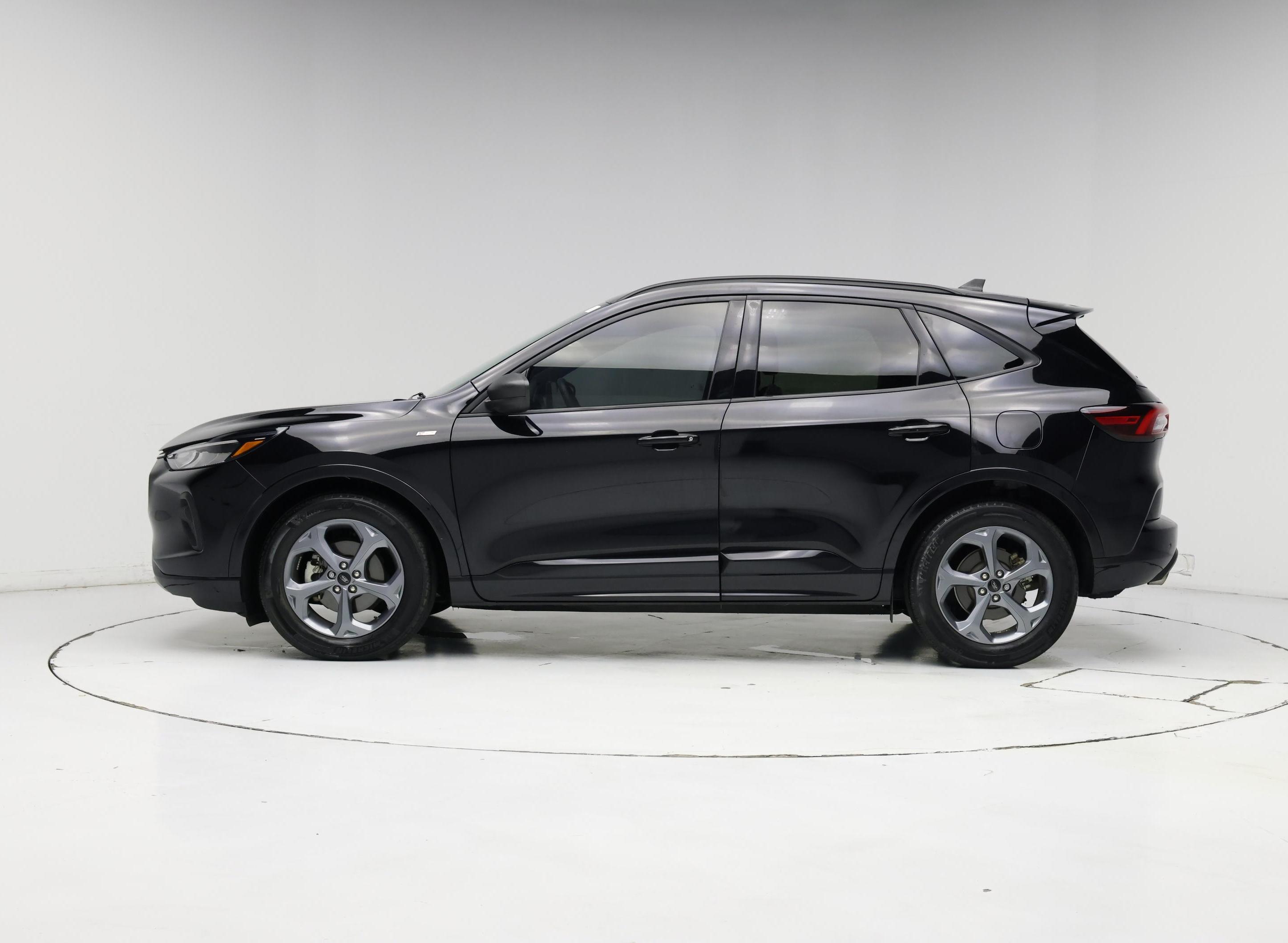 Thumbnail: 2023 Ford Escape - 3