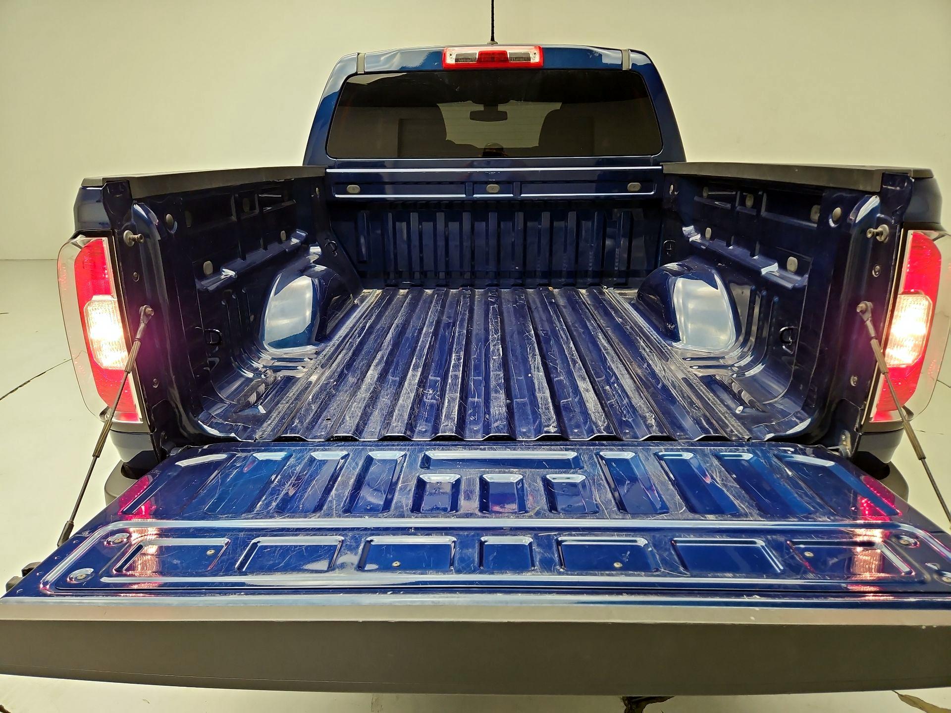 Thumbnail: 2020 GMC Canyon - 20