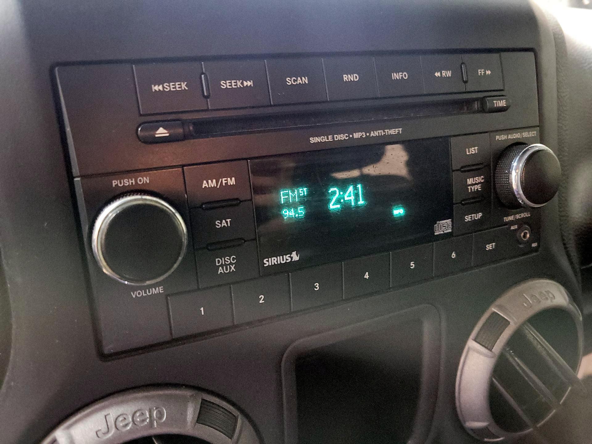 Thumbnail: 2016 Jeep Wrangler - 11