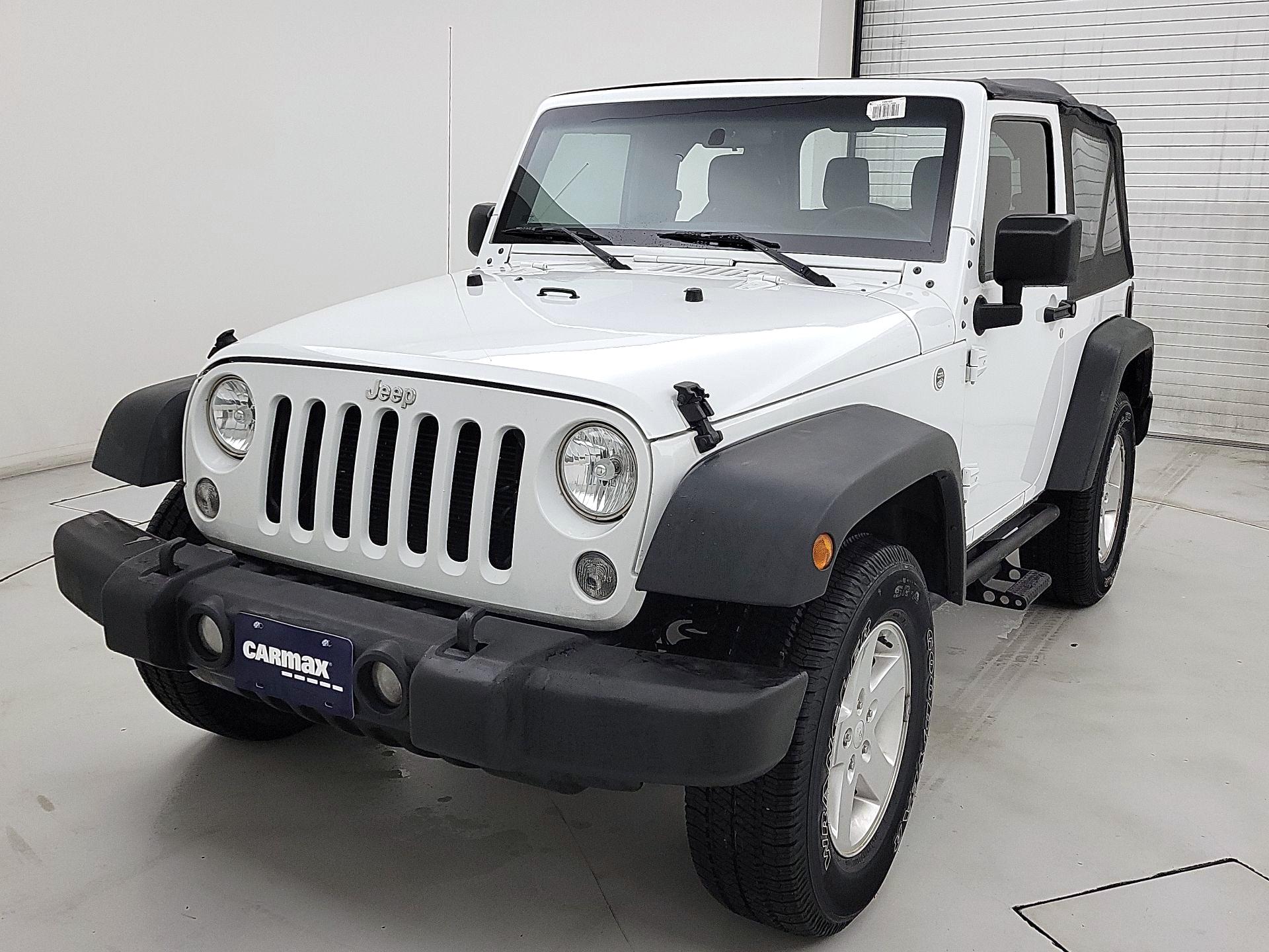 Thumbnail: 2016 Jeep Wrangler - 3