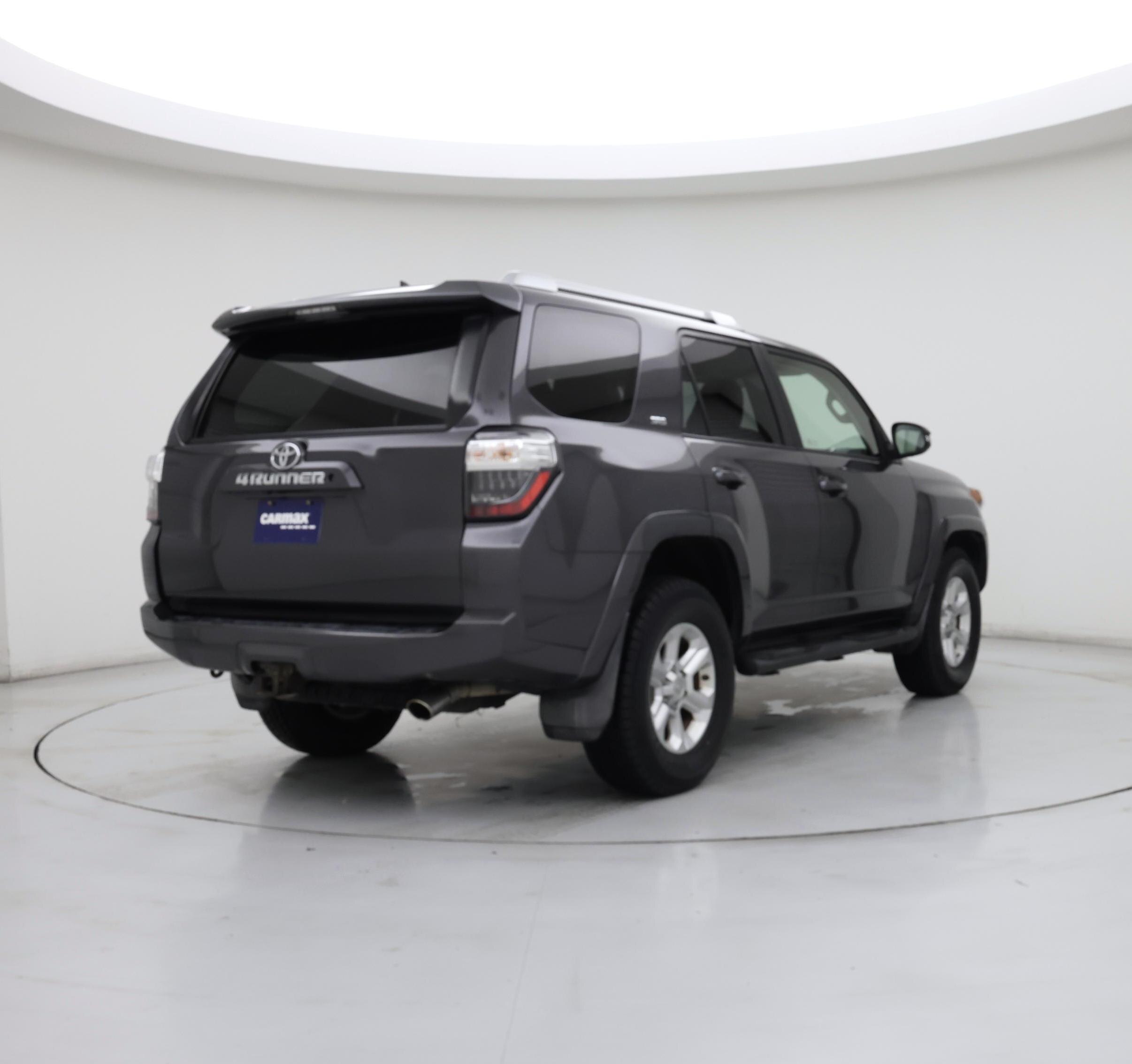 Thumbnail: 2015 Toyota 4Runner - 8