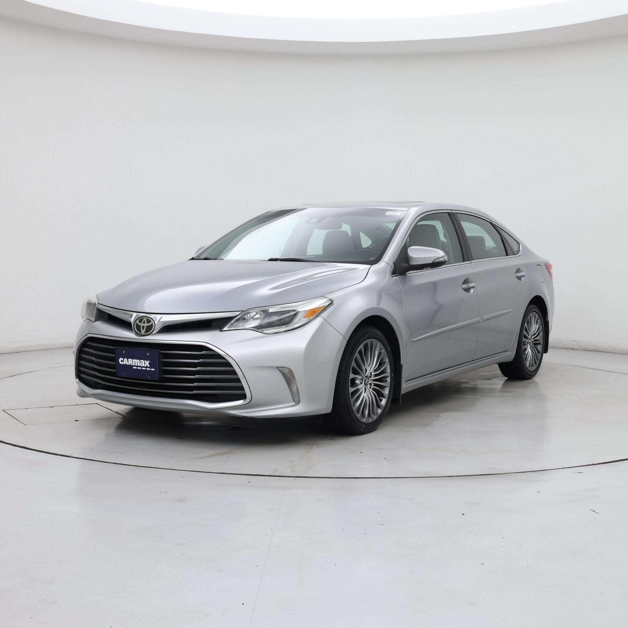 Thumbnail: 2016 Toyota Avalon - 4