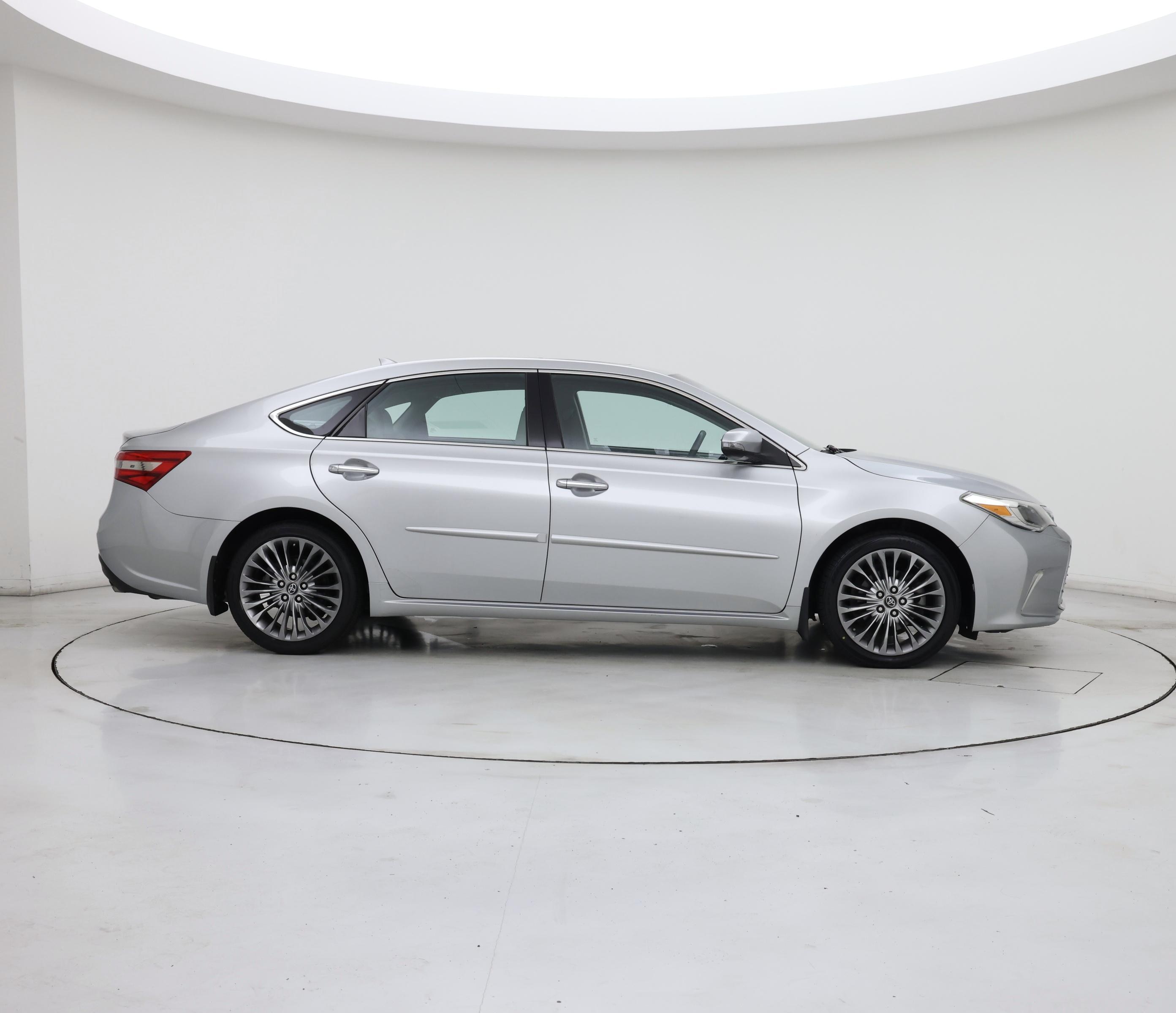 Thumbnail: 2016 Toyota Avalon - 7