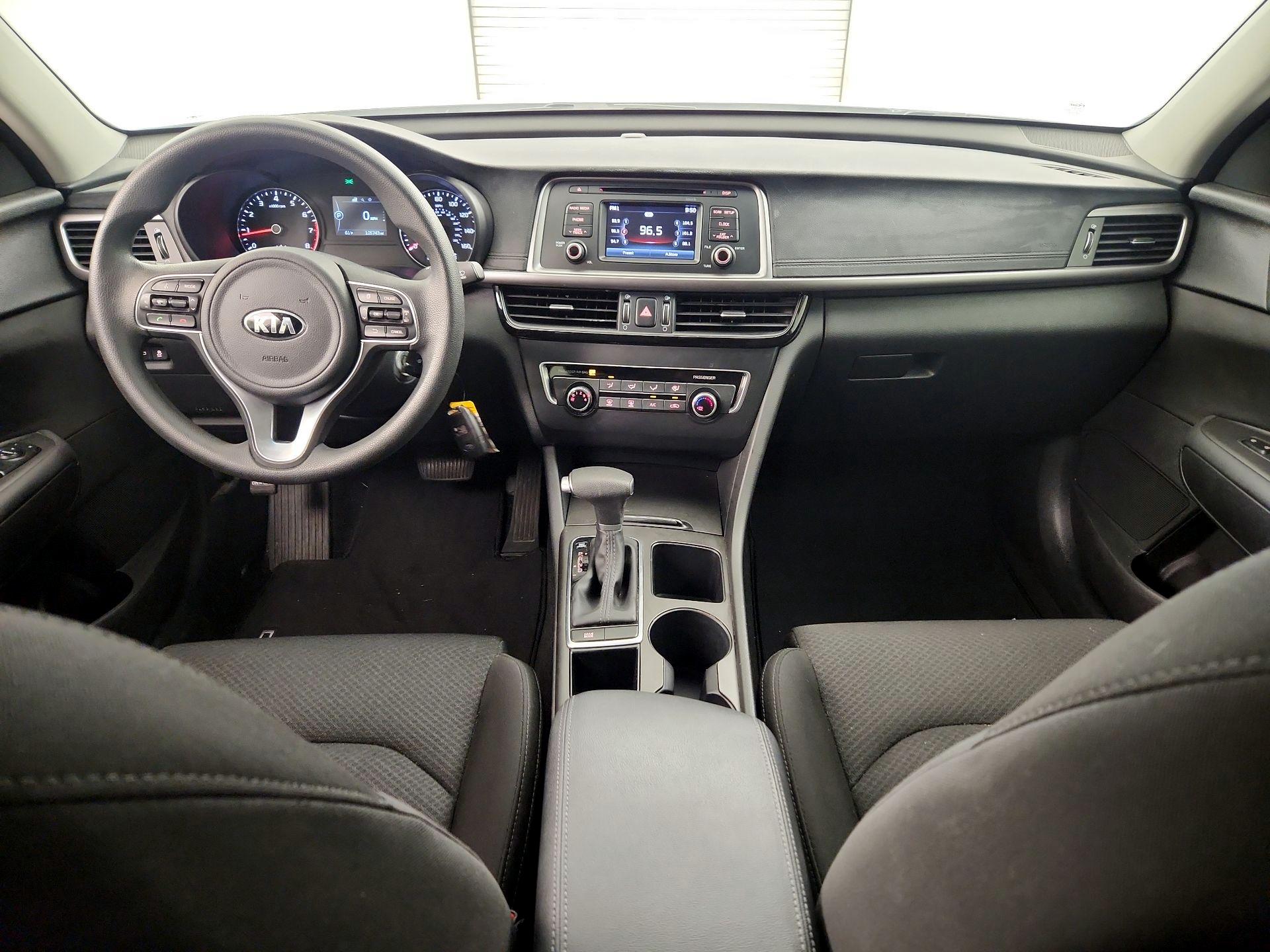 Thumbnail: 2017 Kia Optima - 9