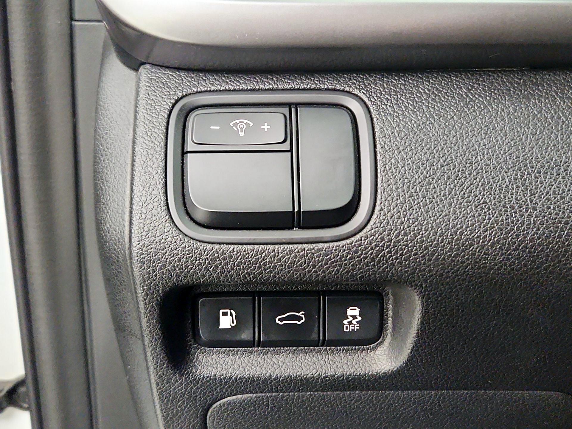 Thumbnail: 2017 Kia Optima - 13