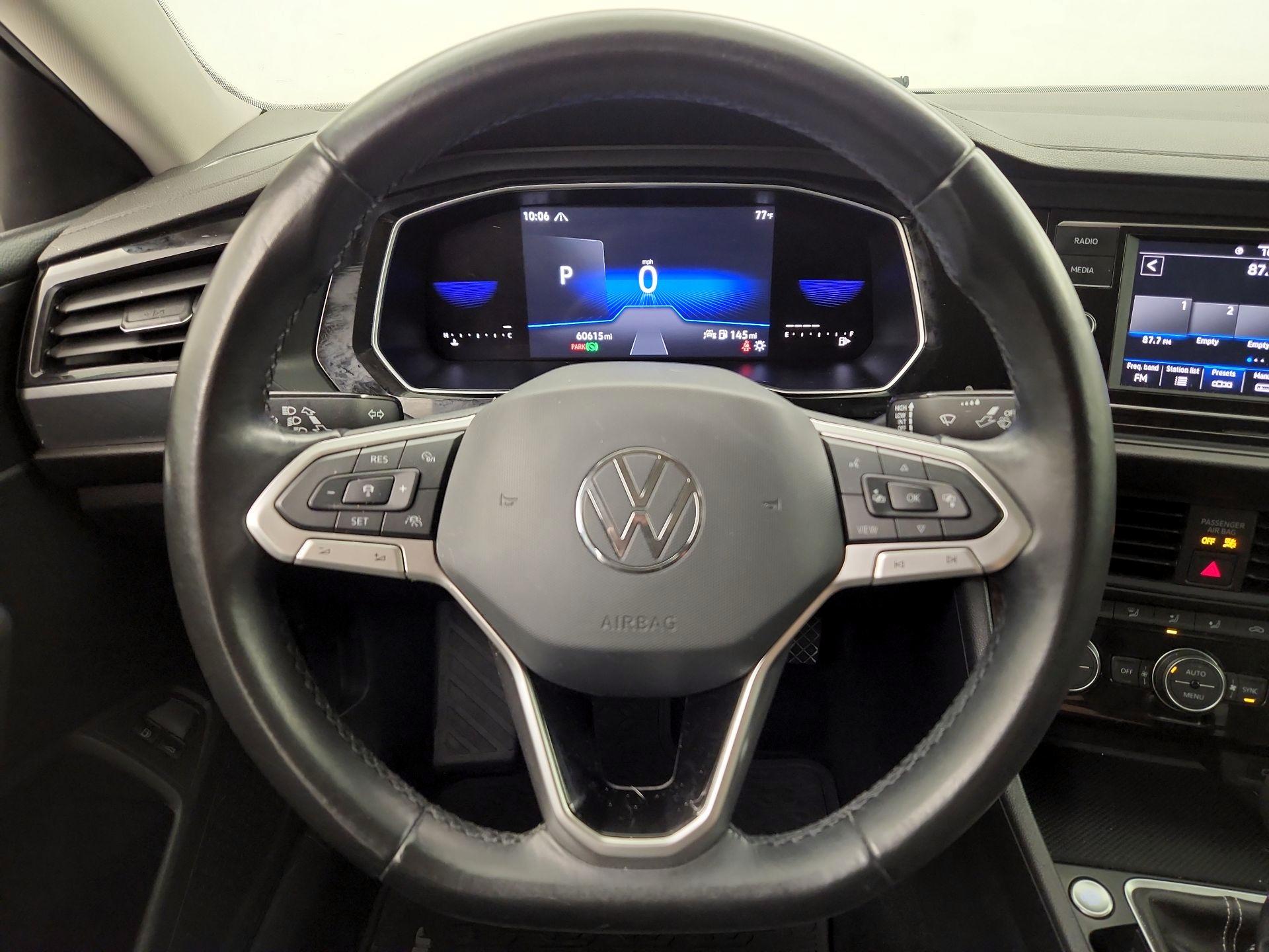 Thumbnail: 2022 Volkswagen Jetta - 10