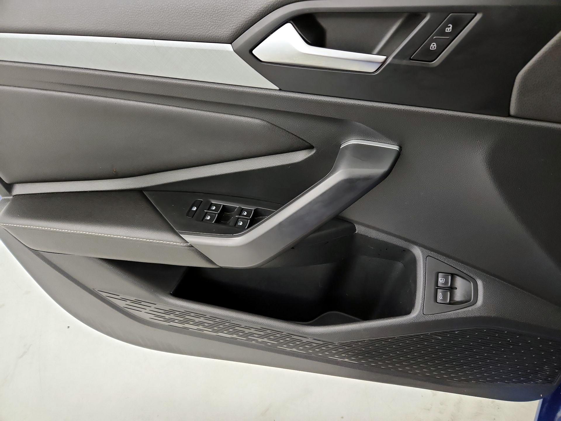 Thumbnail: 2022 Volkswagen Jetta - 12