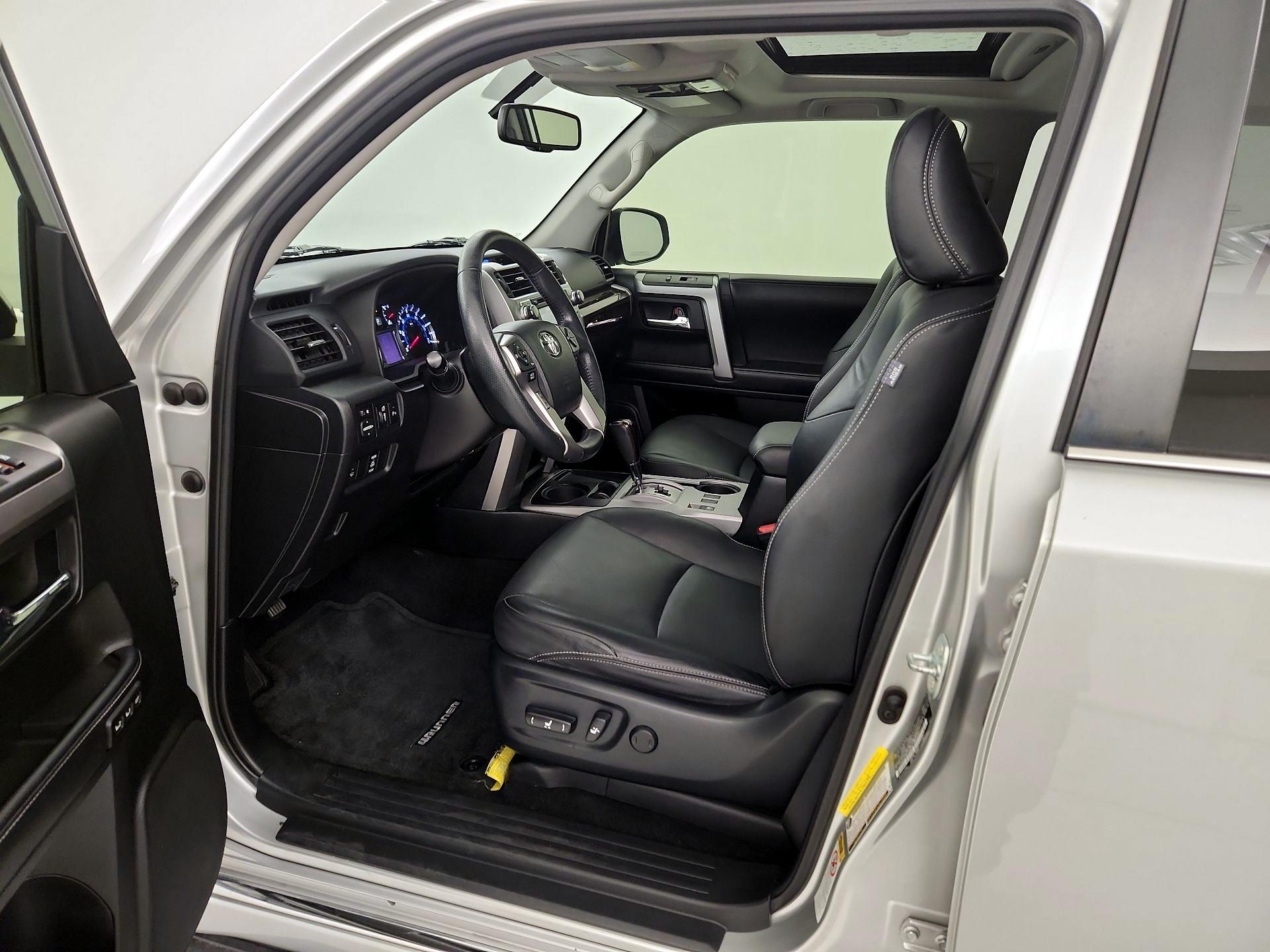 Thumbnail: 2019 Toyota 4Runner - 11