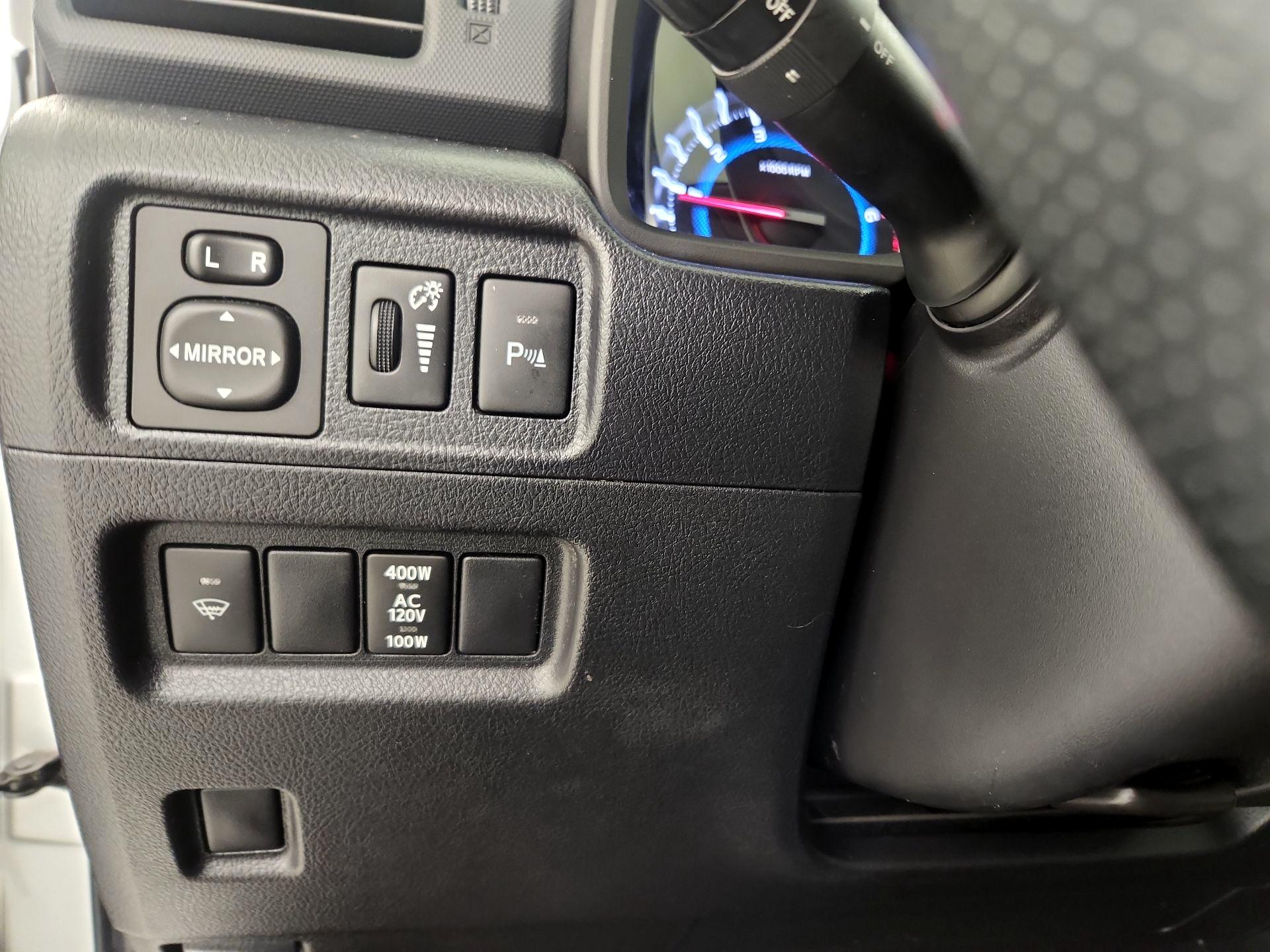 Thumbnail: 2019 Toyota 4Runner - 13