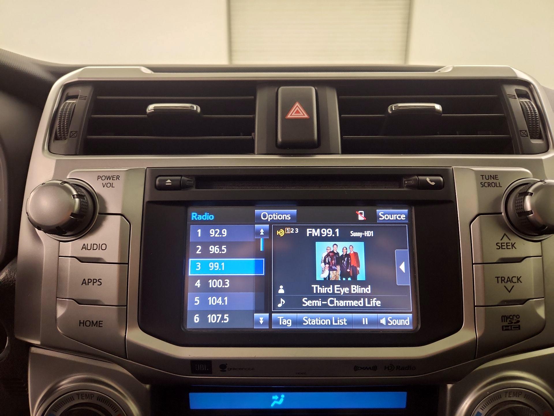 Thumbnail: 2019 Toyota 4Runner - 15