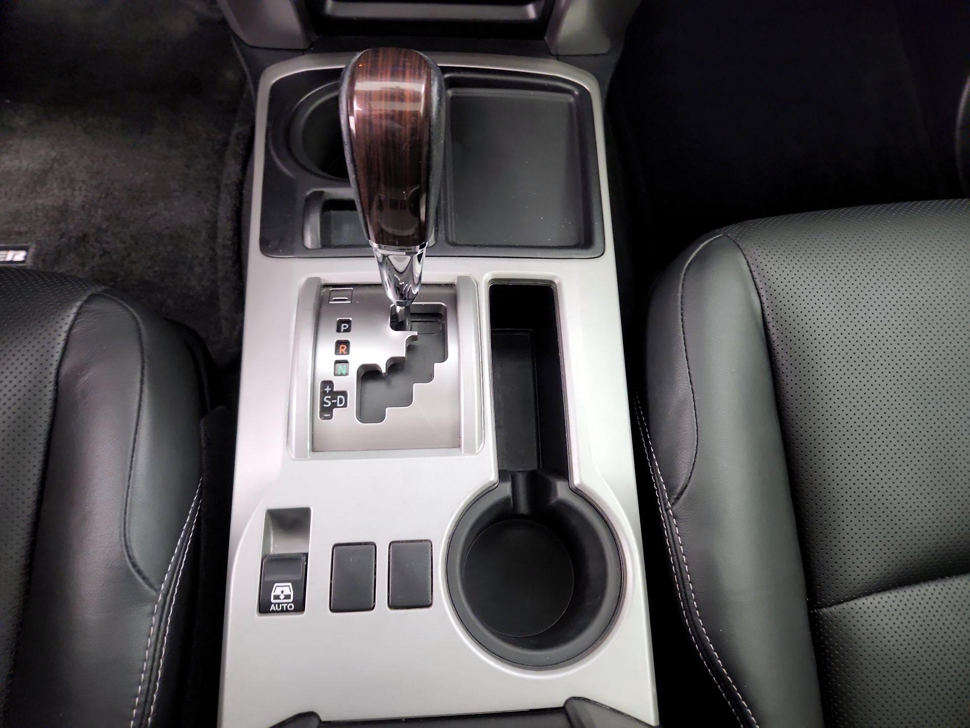 Thumbnail: 2019 Toyota 4Runner - 17