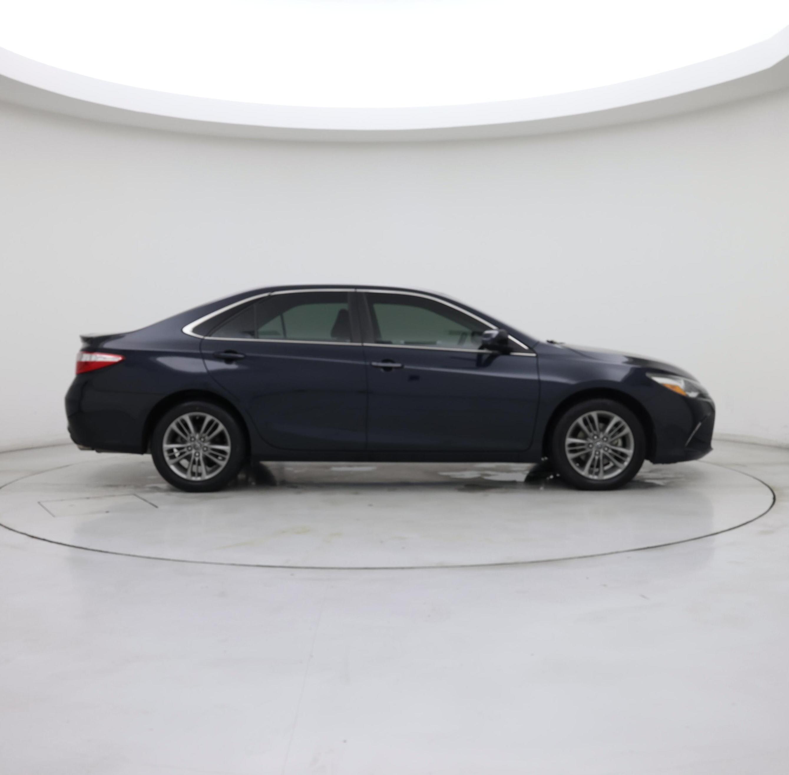 Thumbnail: 2017 Toyota Camry - 7