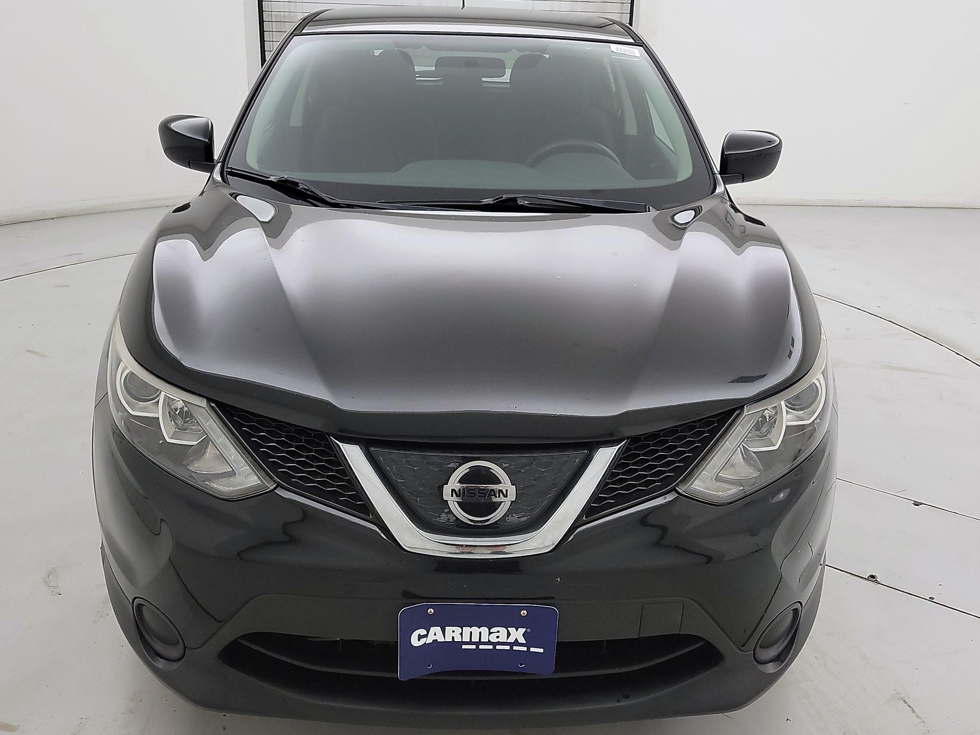 Thumbnail: 2018 Nissan Rogue Sport - 2