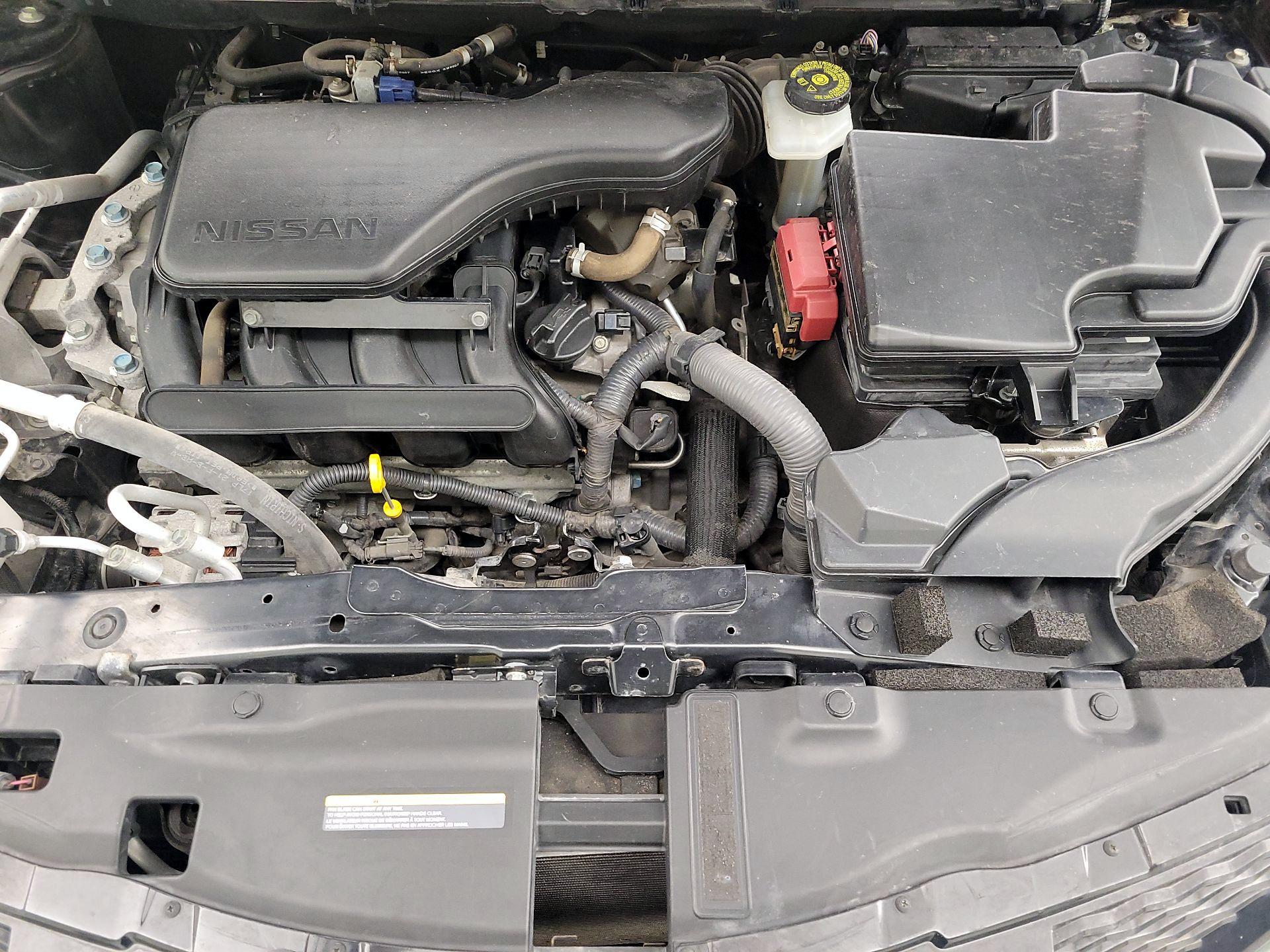 Thumbnail: 2018 Nissan Rogue Sport - 19