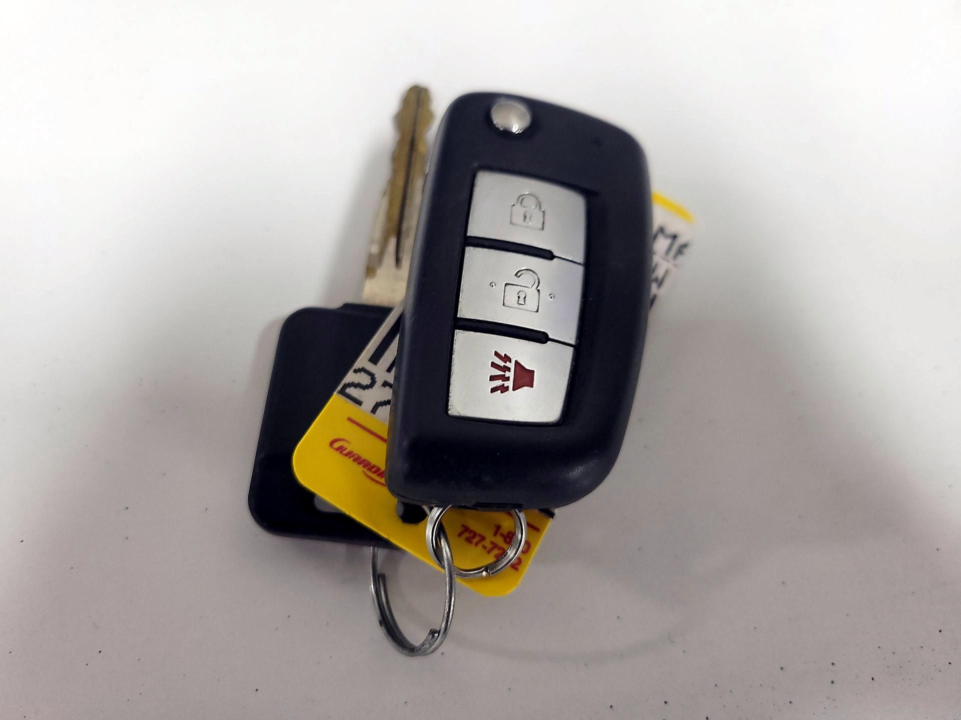 Thumbnail: 2018 Nissan Rogue Sport - 20