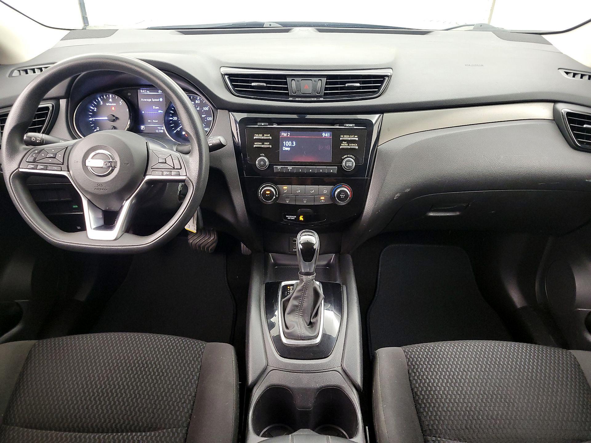 Thumbnail: 2018 Nissan Rogue Sport - 8