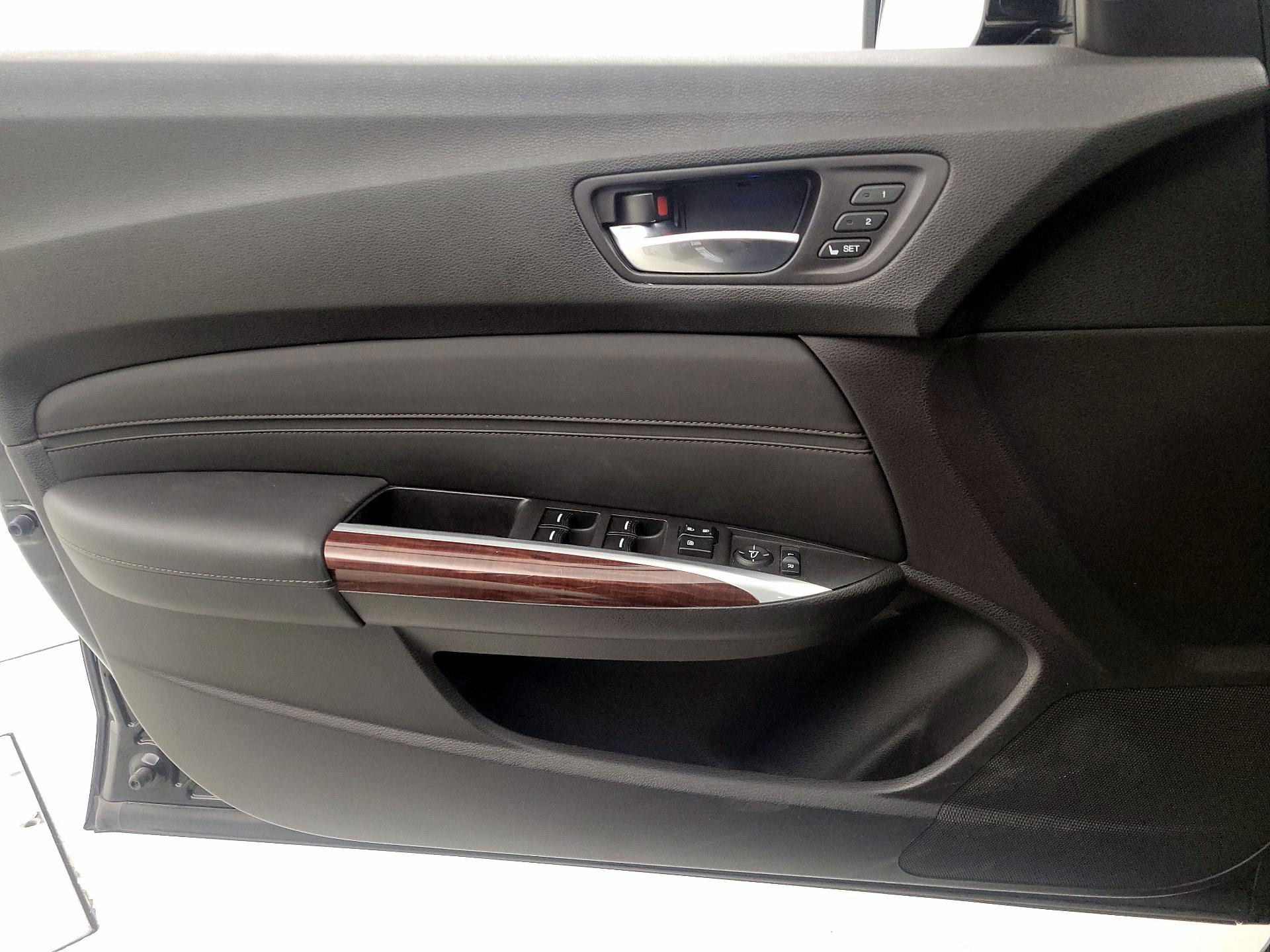 Thumbnail: 2015 Acura TLX - 12