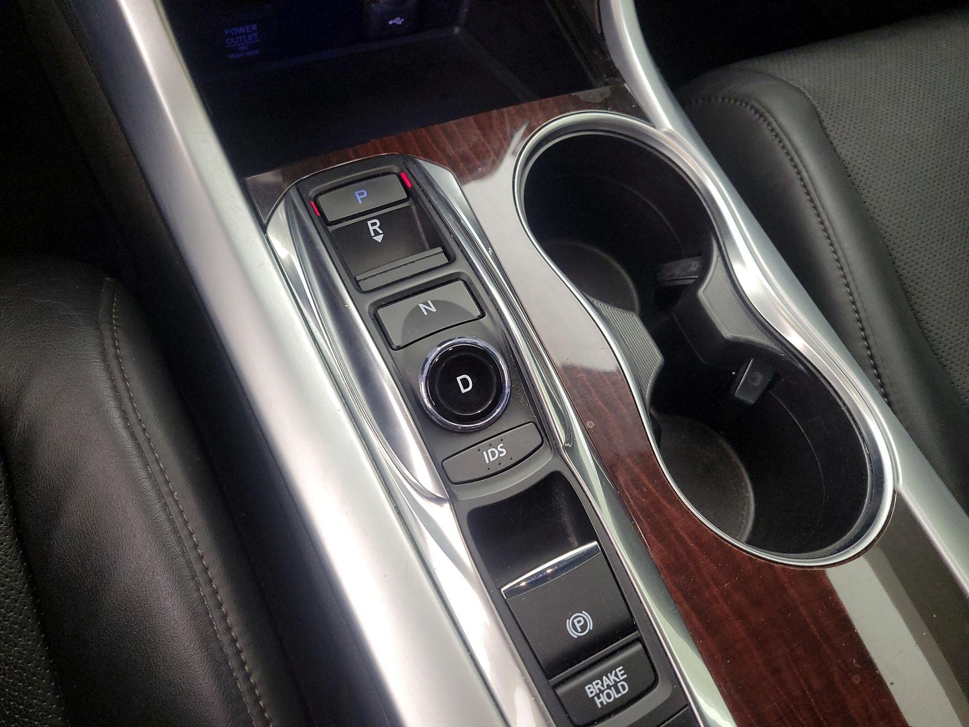 Thumbnail: 2015 Acura TLX - 18