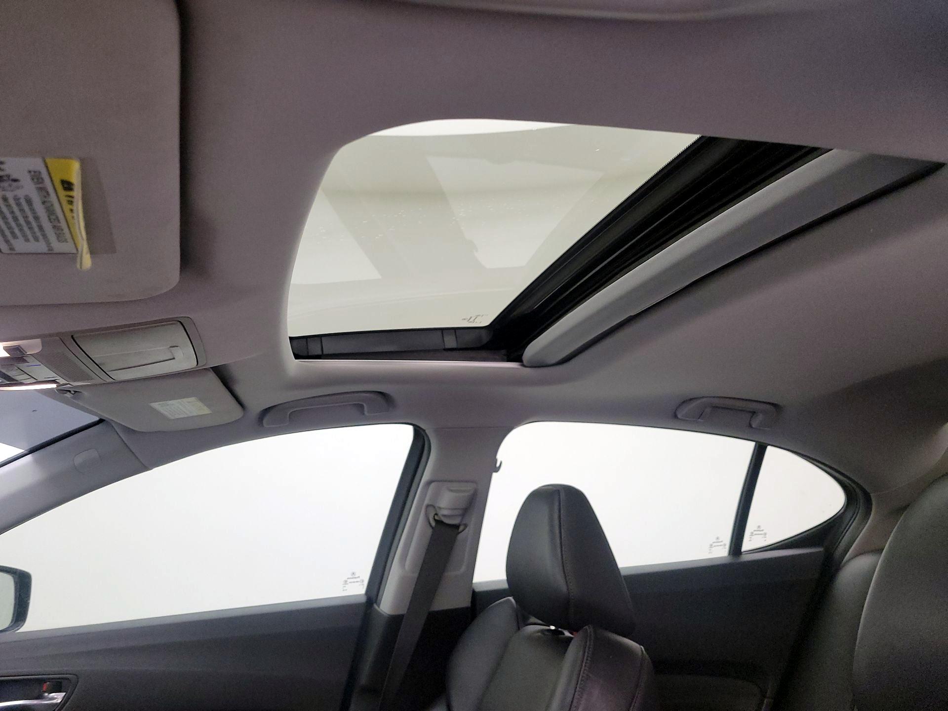 Thumbnail: 2015 Acura TLX - 20