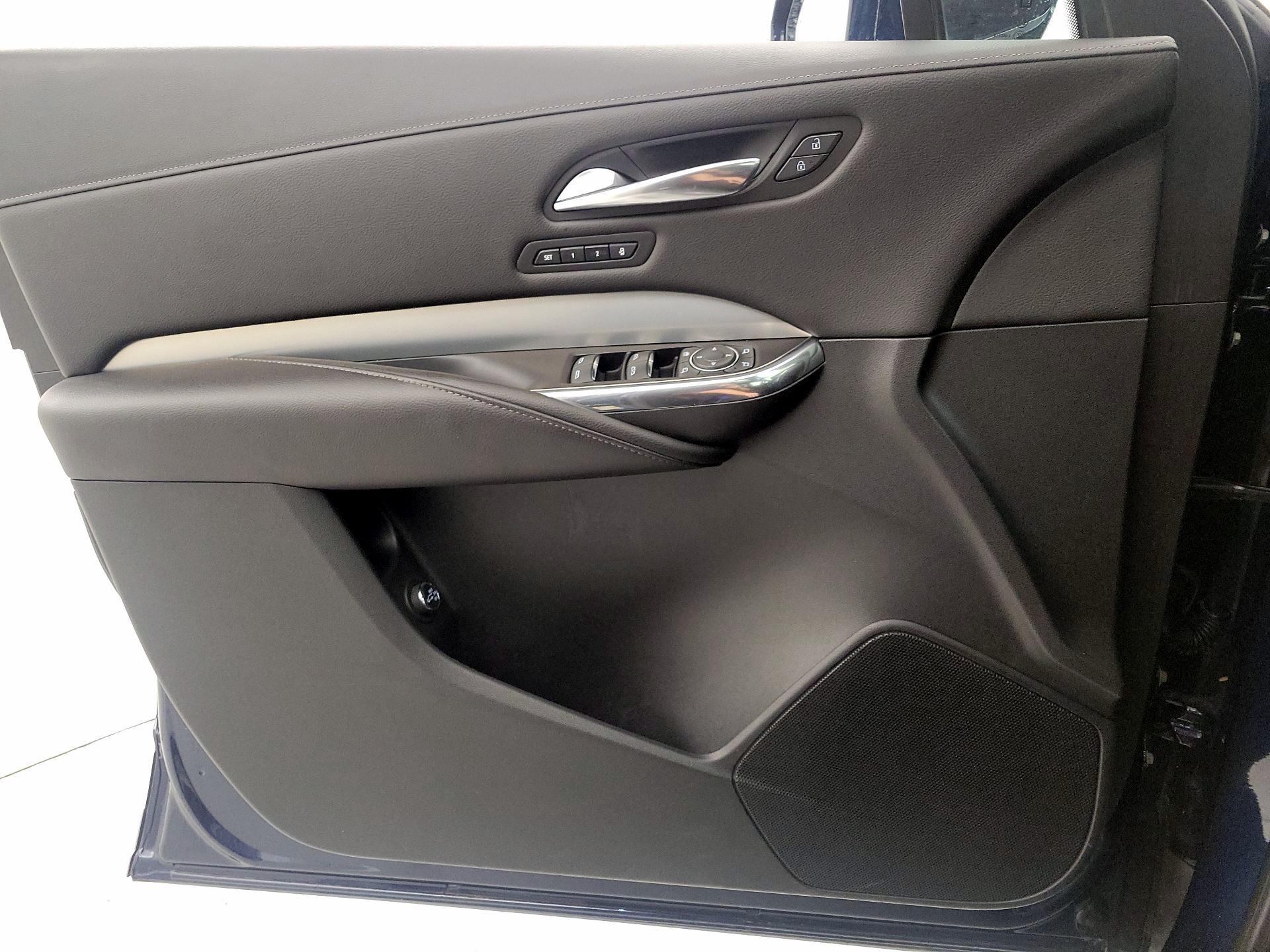 Thumbnail: 2019 Cadillac XT4 - 12