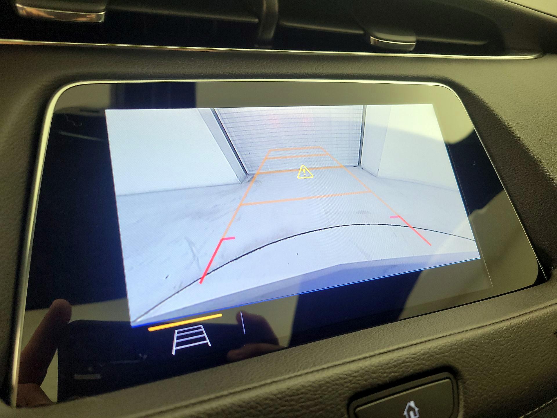 Thumbnail: 2019 Cadillac XT4 - 14