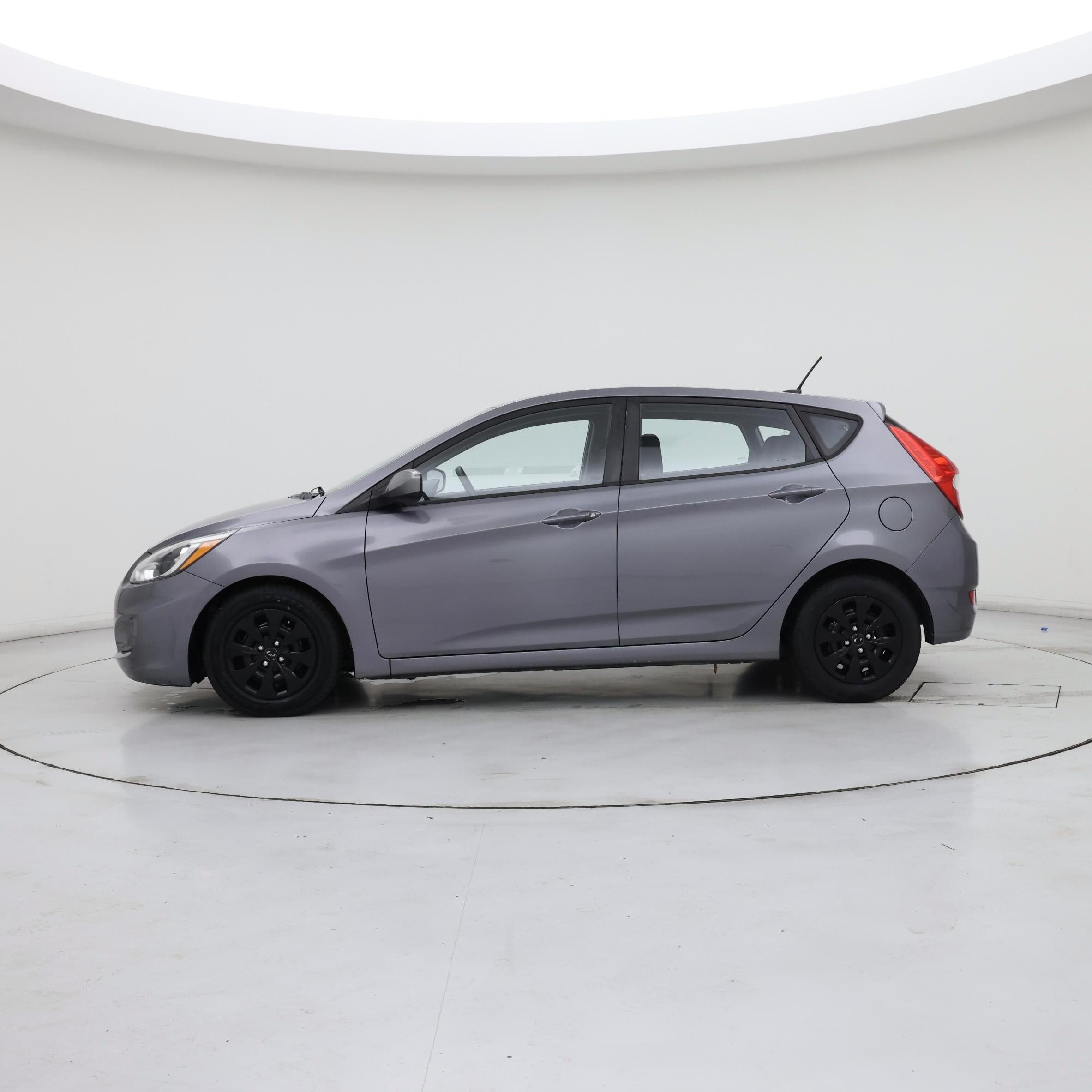 Thumbnail: 2016 Hyundai Accent - 3