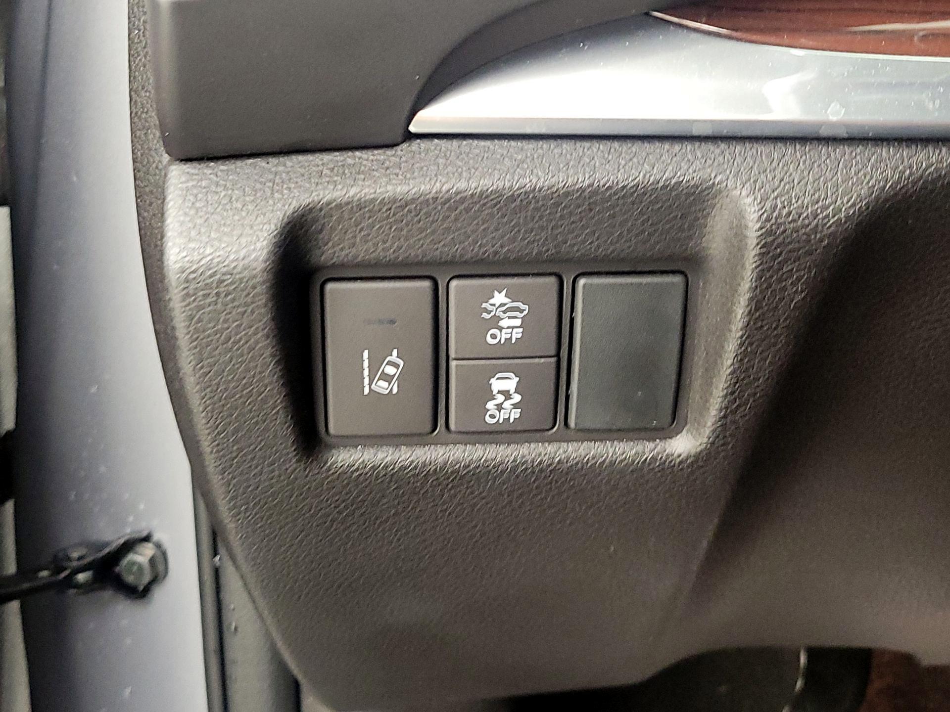 Thumbnail: 2016 Acura MDX - 13