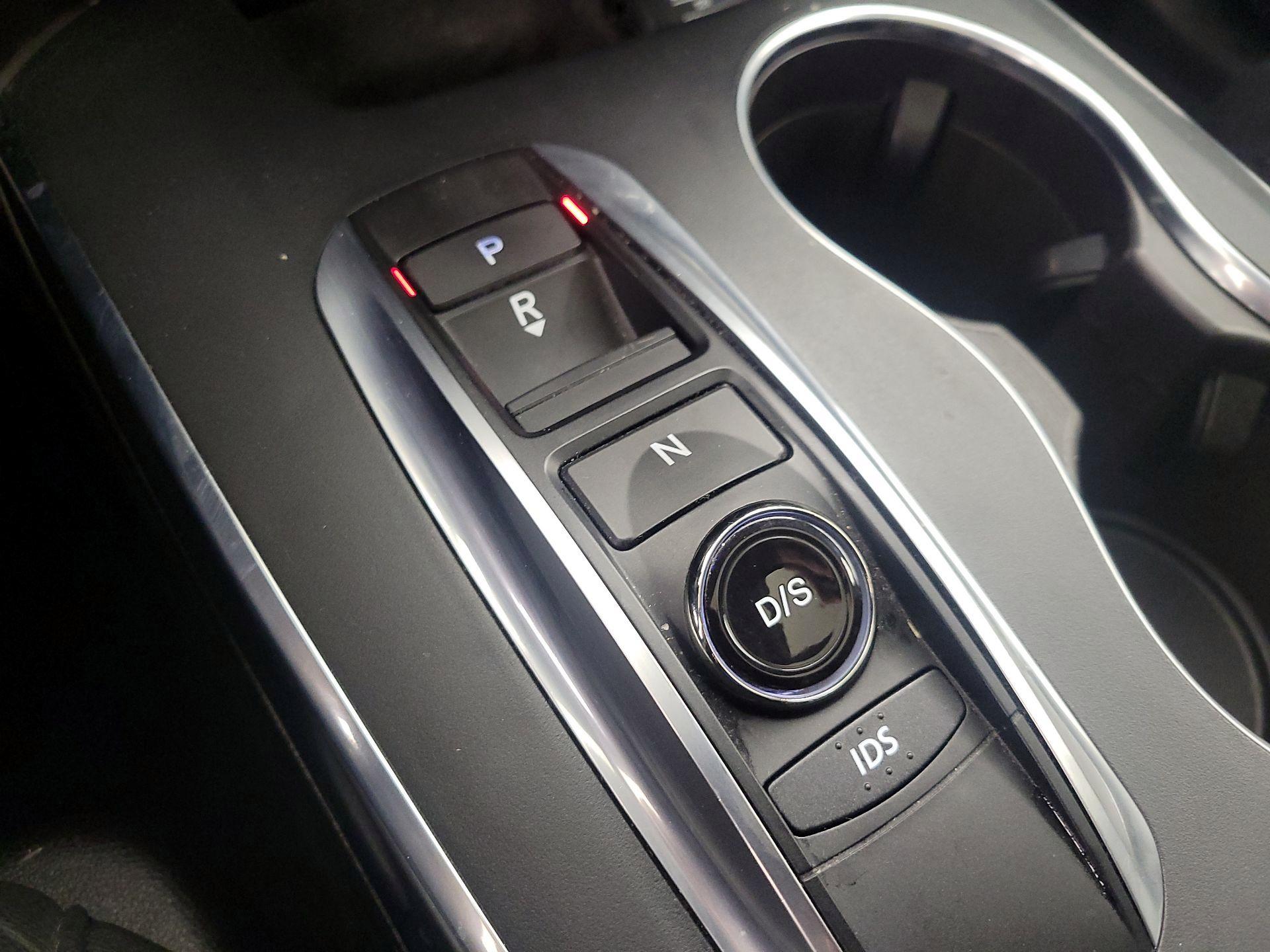 Thumbnail: 2016 Acura MDX - 17