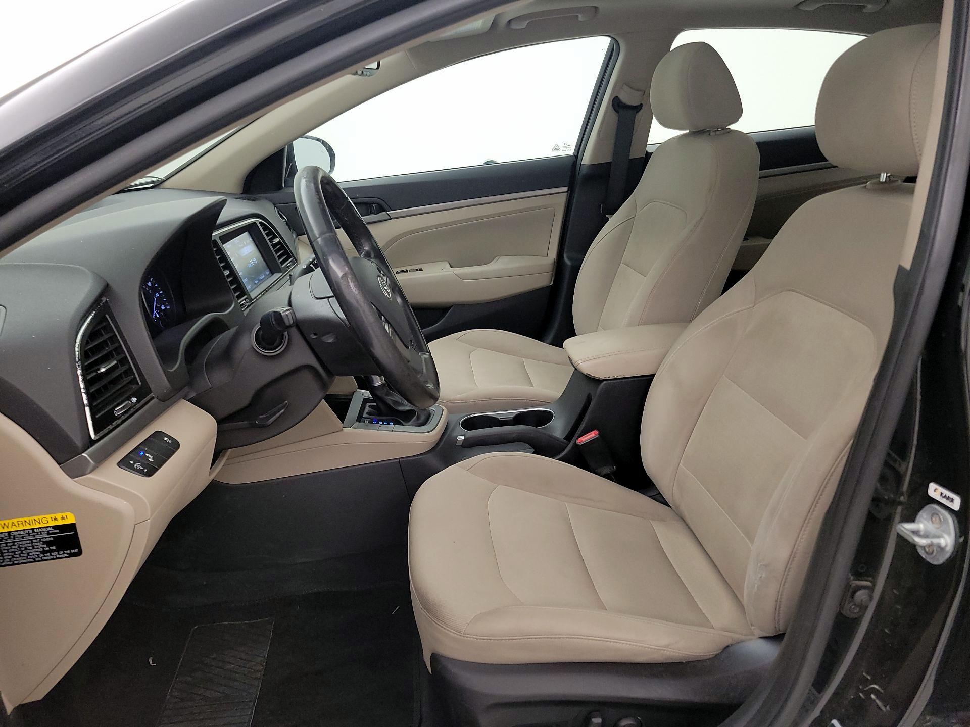 Thumbnail: 2017 Hyundai Elantra - 11