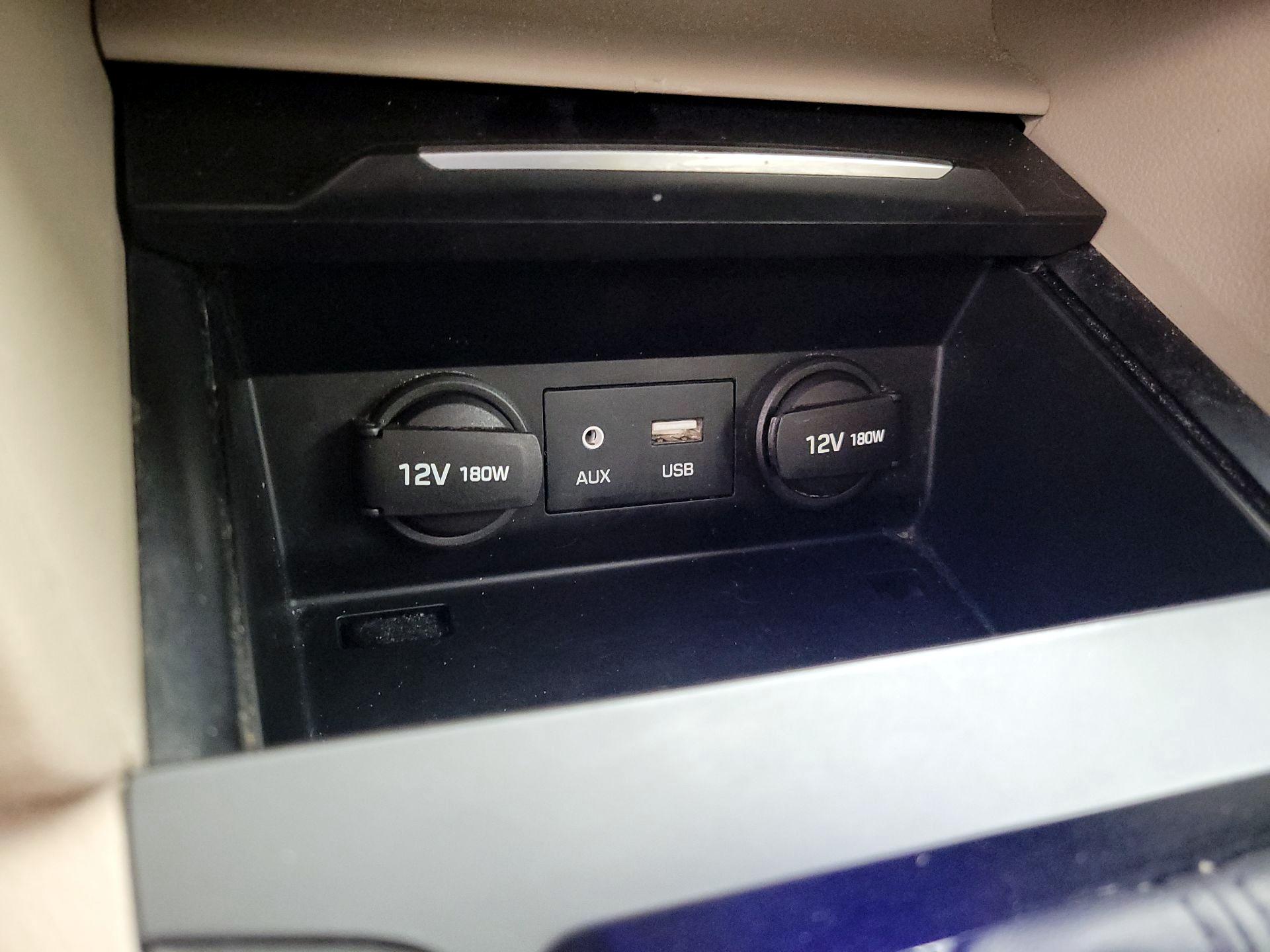 Thumbnail: 2017 Hyundai Elantra - 18