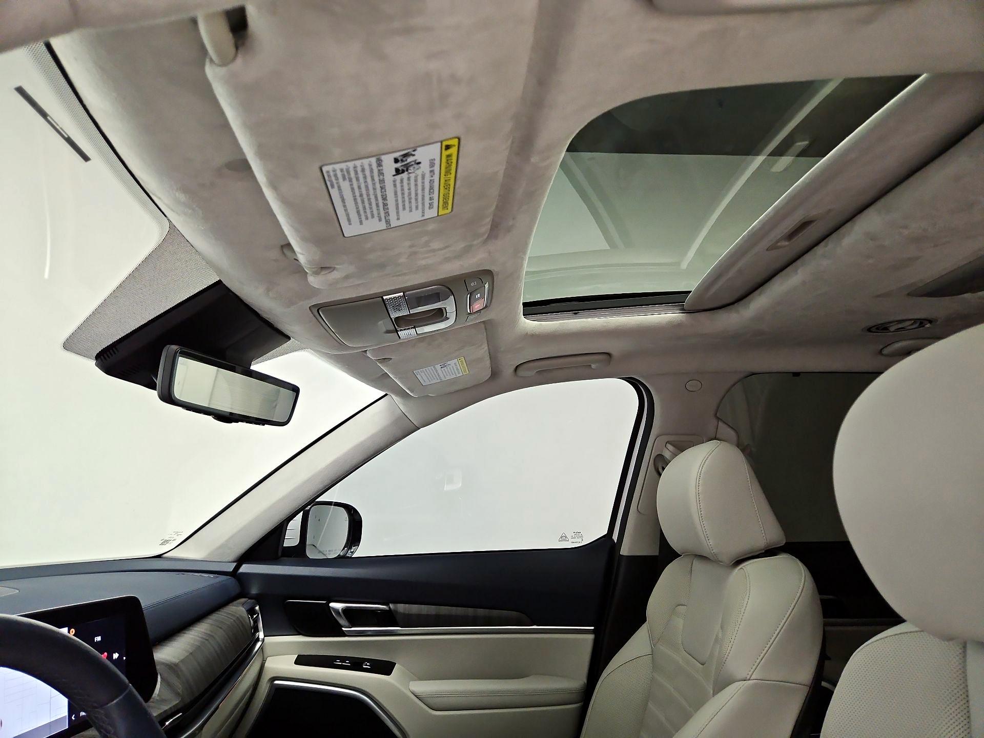 Thumbnail: 2023 Kia Telluride - 20