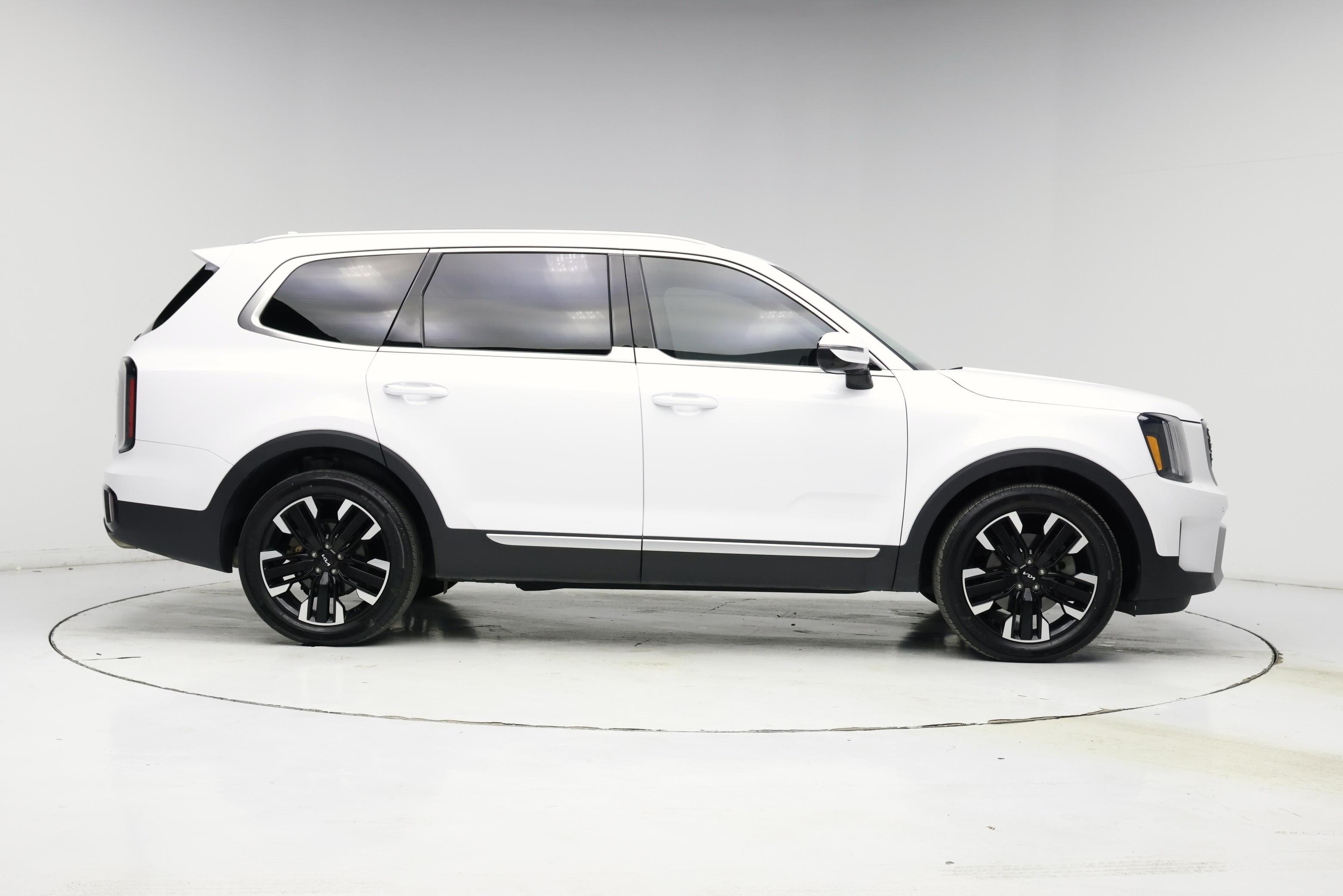 Thumbnail: 2023 Kia Telluride - 7