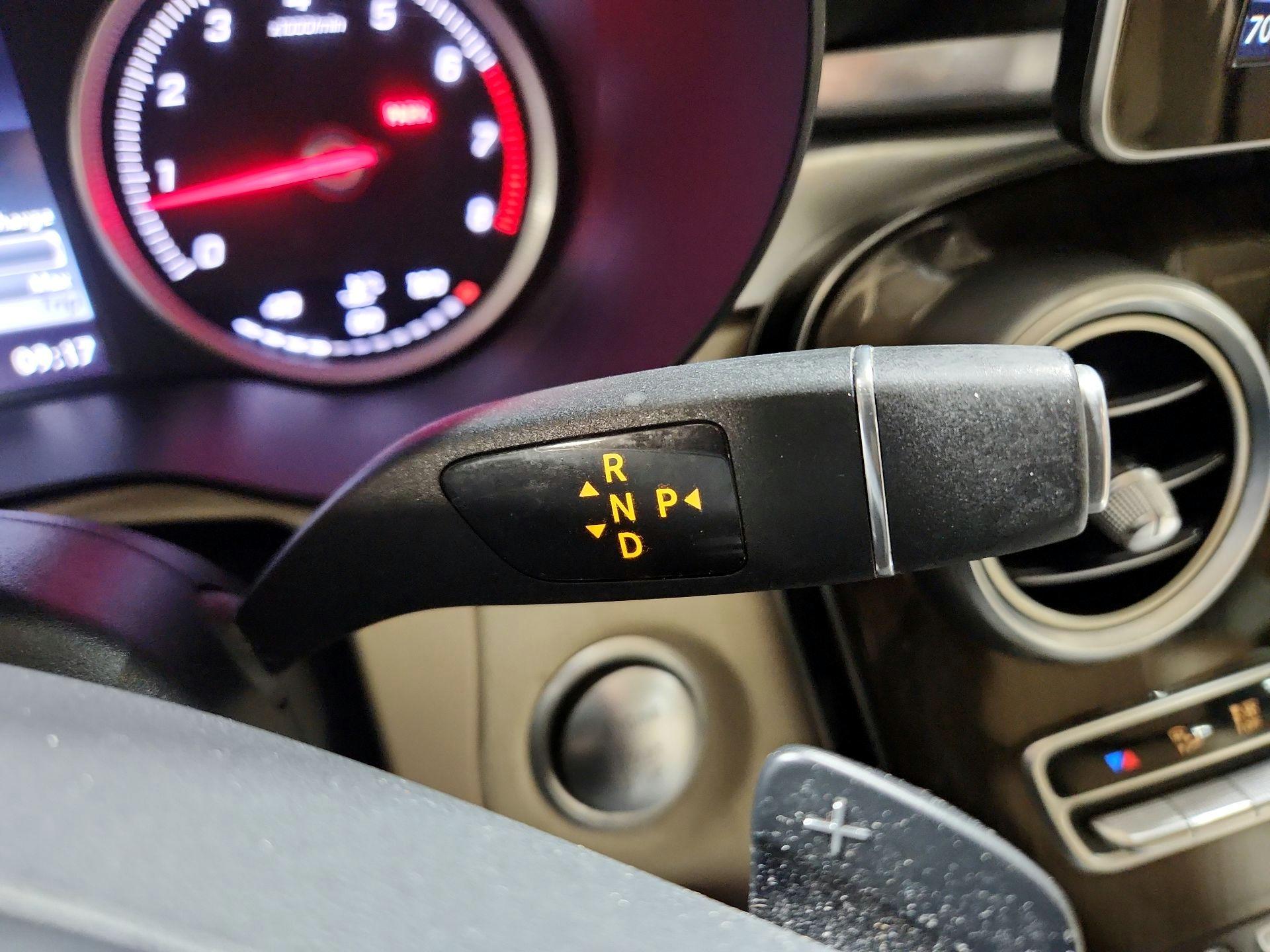 Thumbnail: 2016 Mercedes-Benz GLC - 15