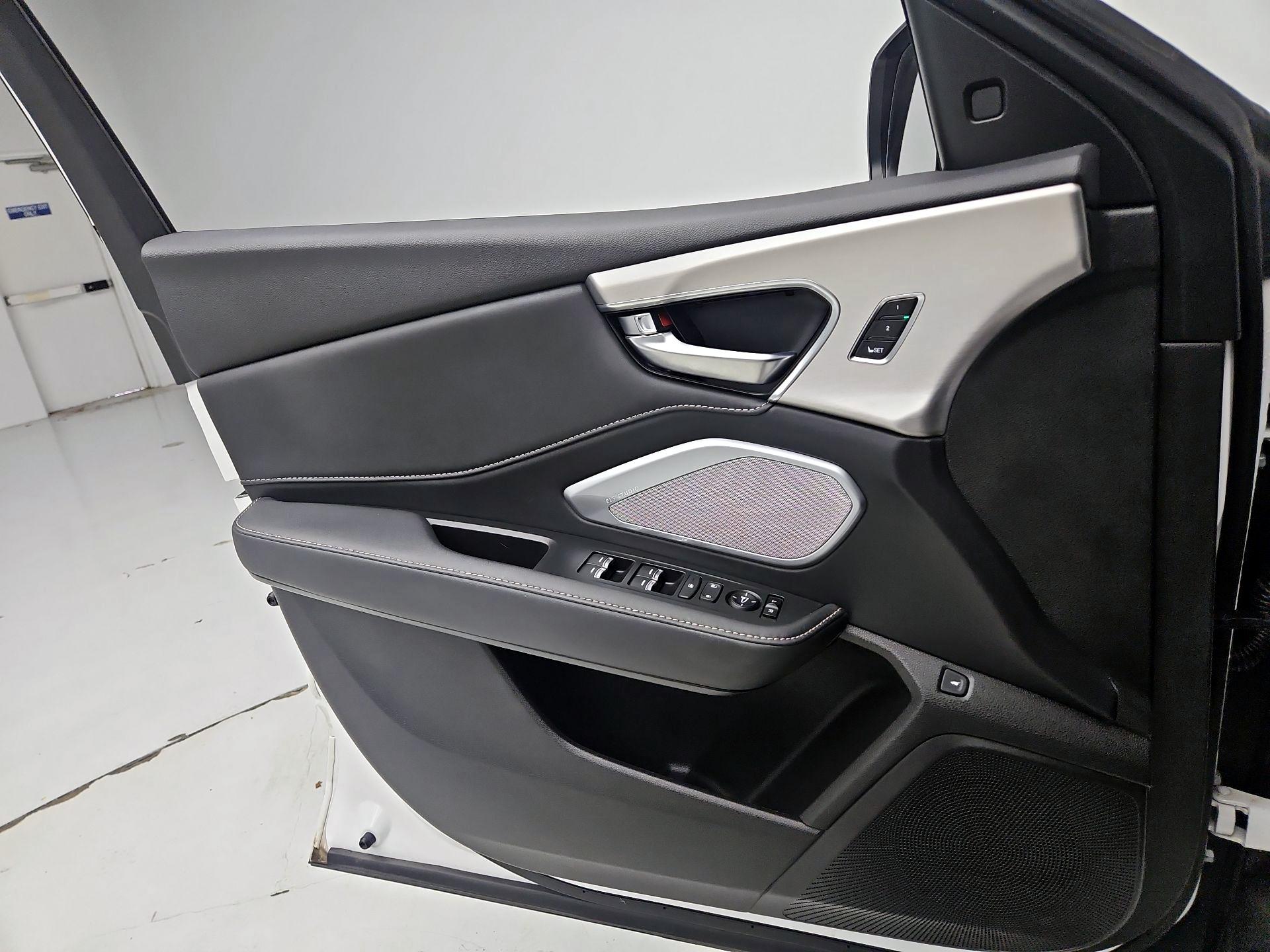 Thumbnail: 2024 Acura RDX - 12