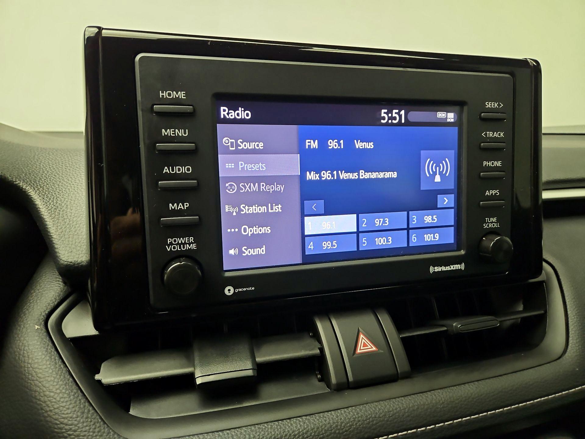 Thumbnail: 2022 Toyota RAV4 - 15