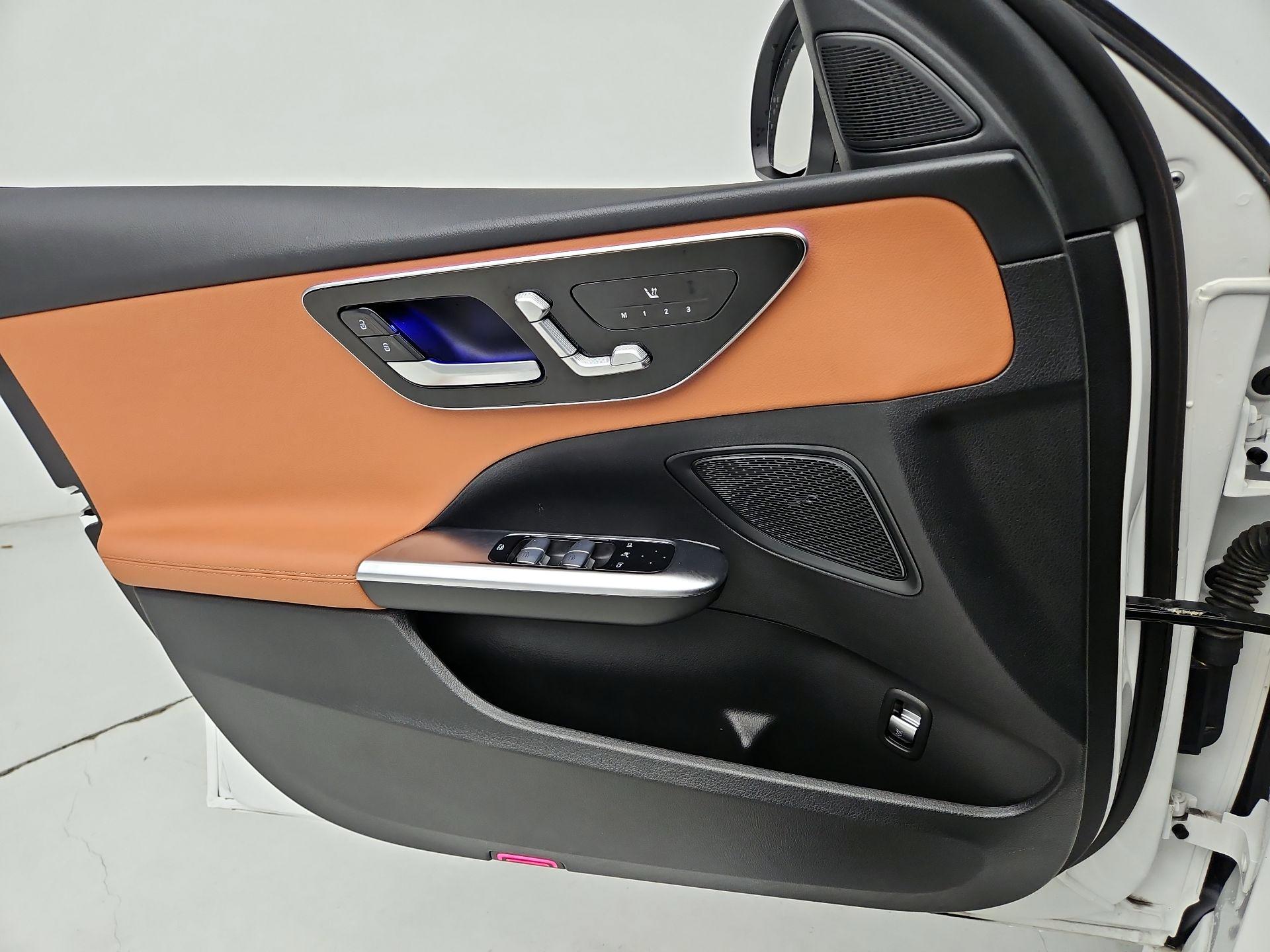 Thumbnail: 2025 Mercedes-Benz C-Class - 12