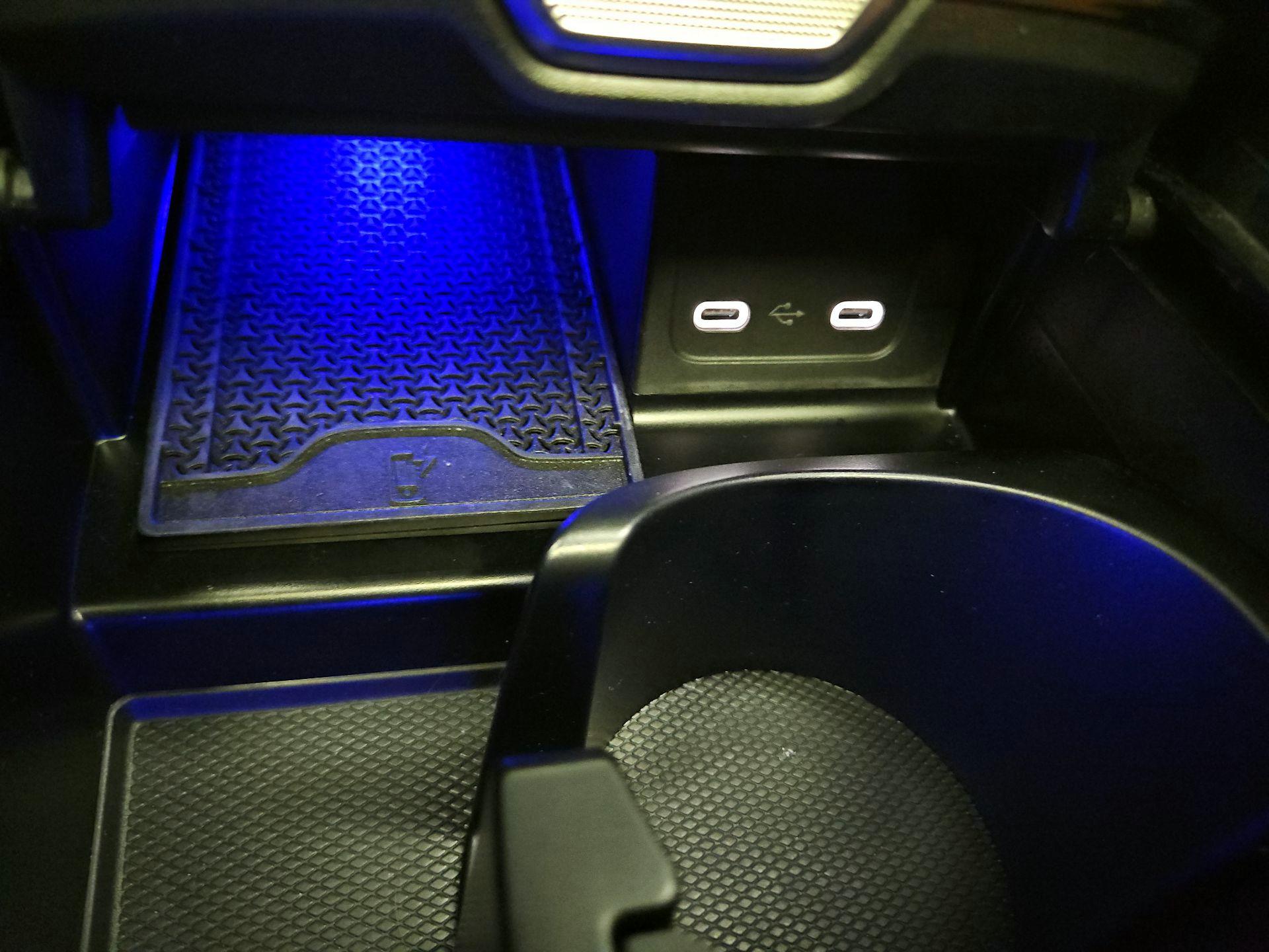 Thumbnail: 2025 Mercedes-Benz C-Class - 18