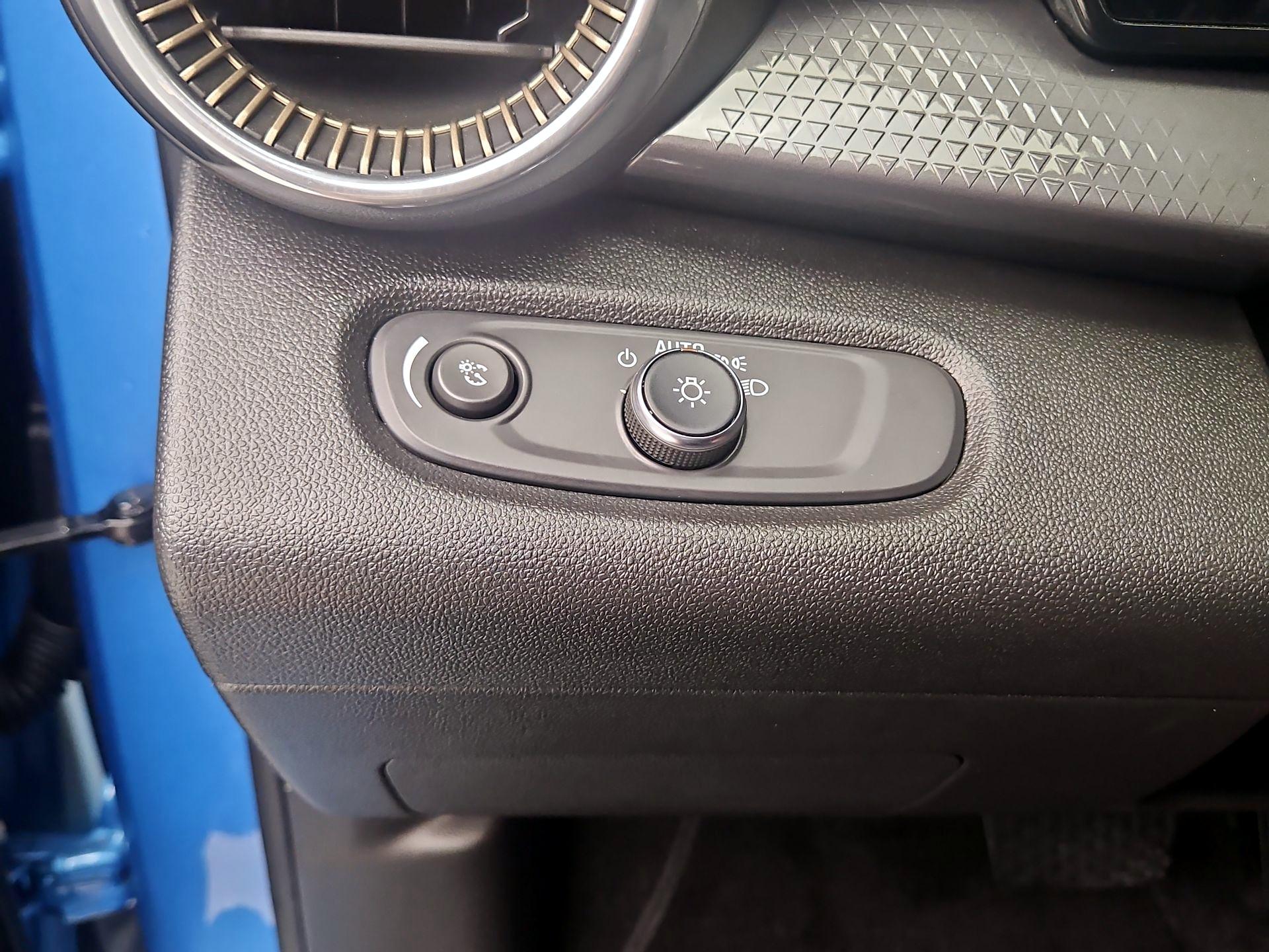 Thumbnail: 2025 Chevrolet Trax - 13