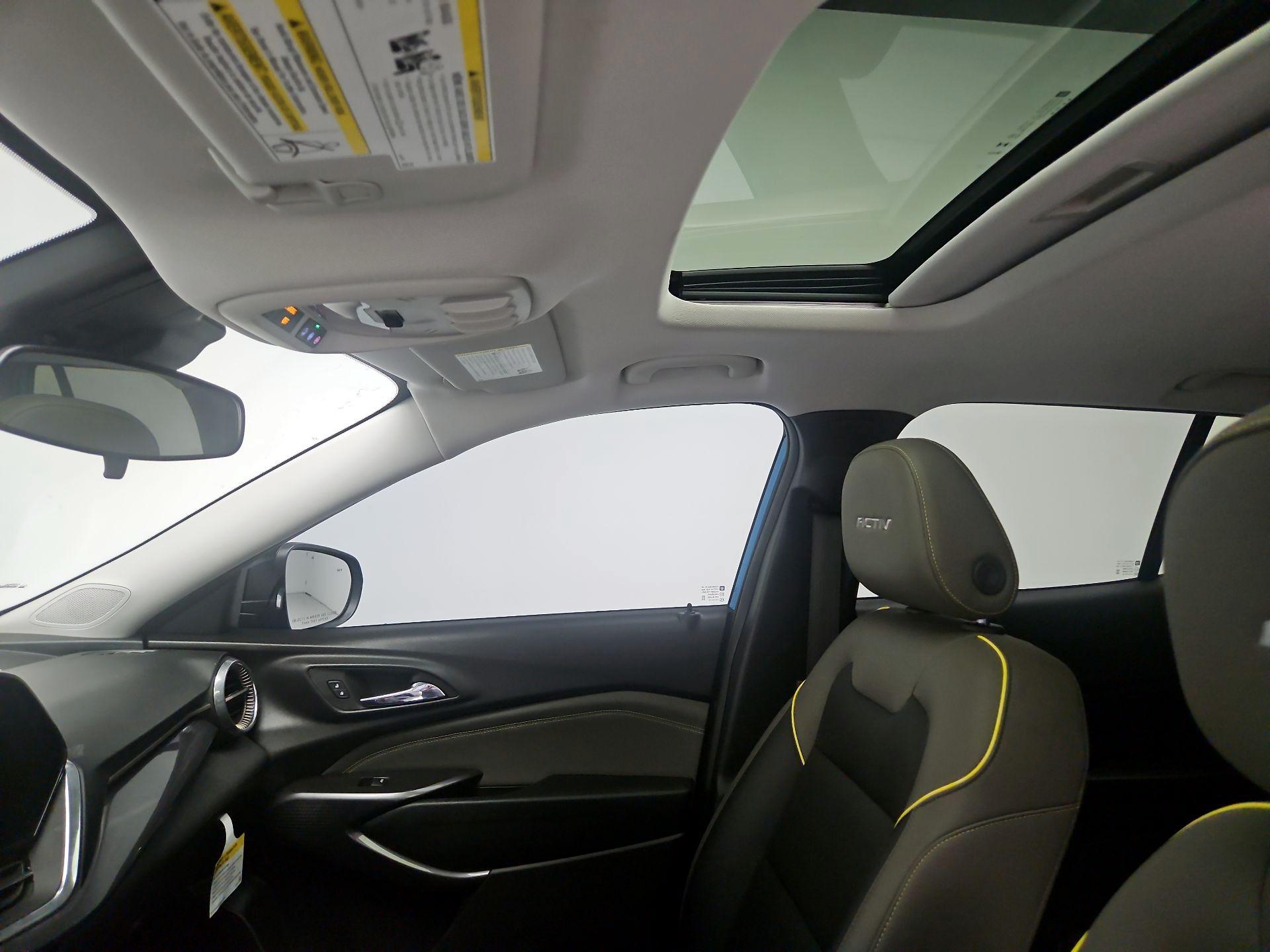 Thumbnail: 2025 Chevrolet Trax - 19