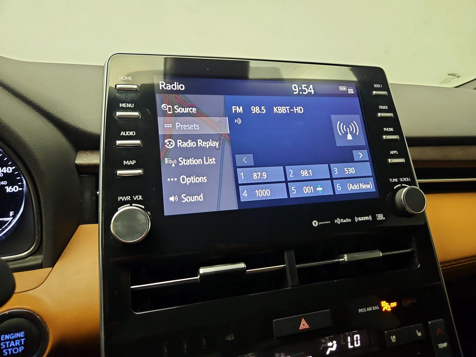 Thumbnail: 2020 Toyota Avalon - 16