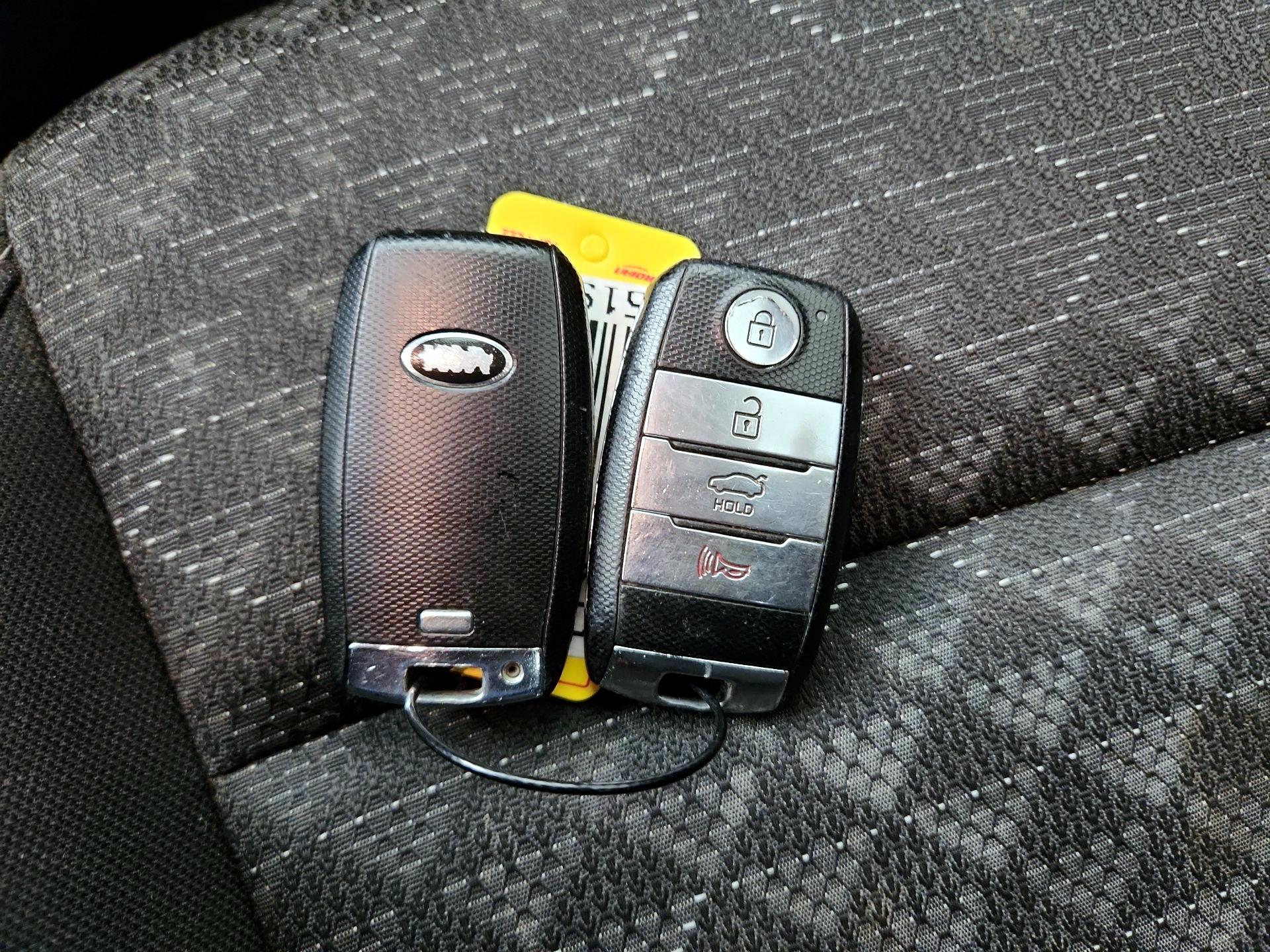 Thumbnail: 2021 Kia Rio - 20