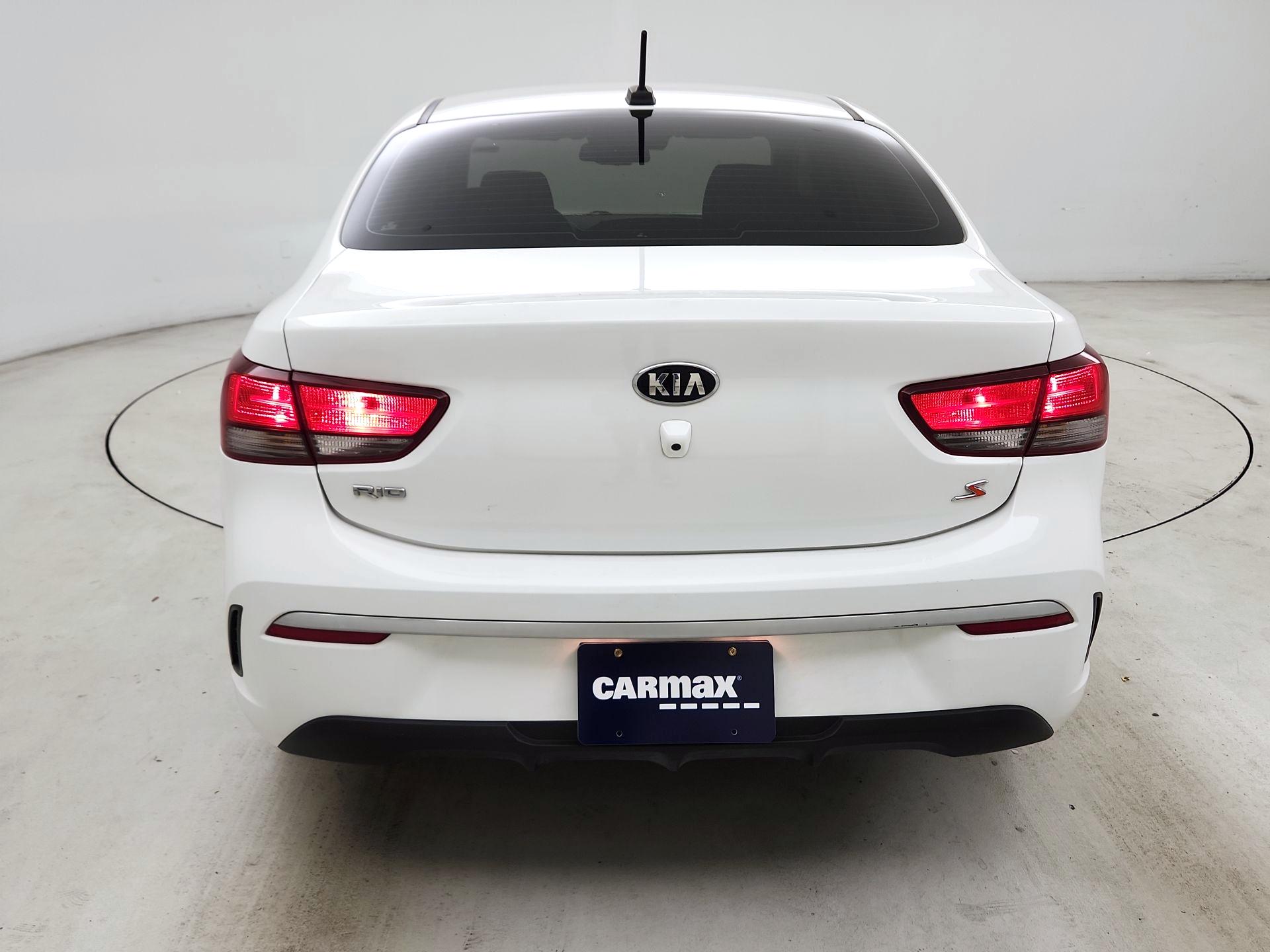 Thumbnail: 2021 Kia Rio - 6