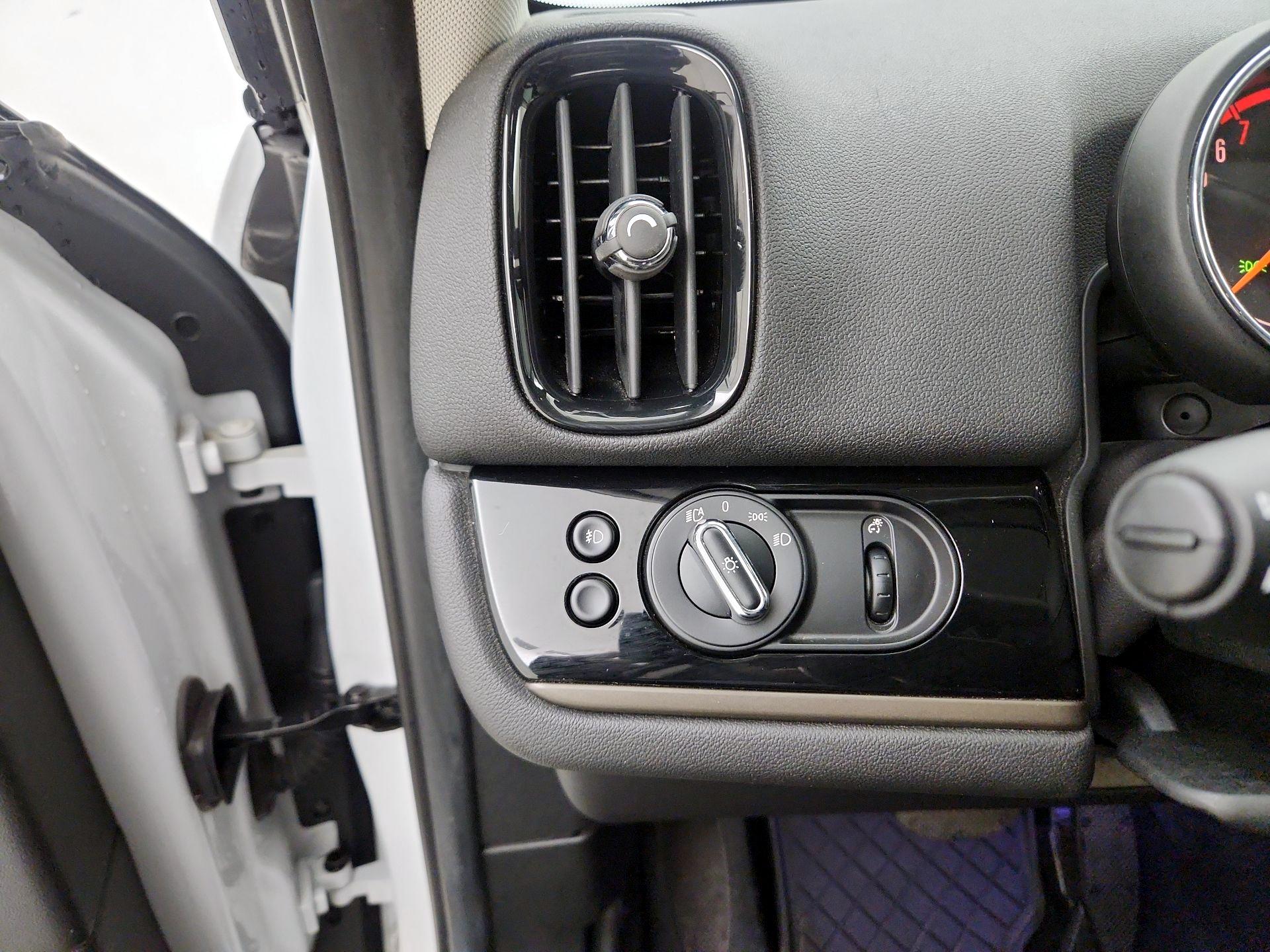 Thumbnail: 2019 MINI Cooper Countryman - 13