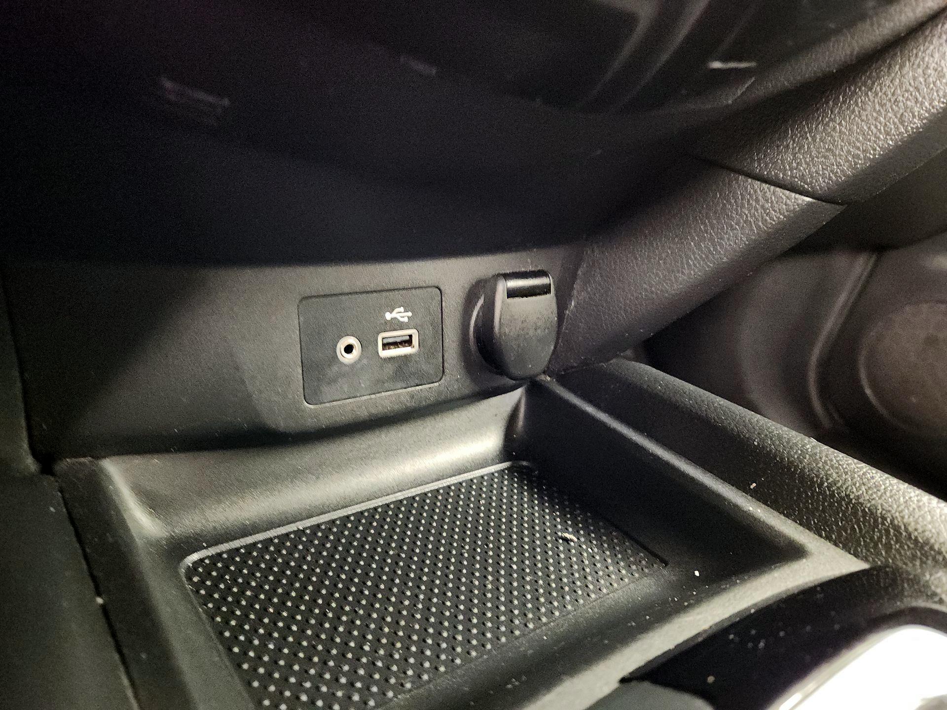 Thumbnail: 2019 Nissan Rogue - 18