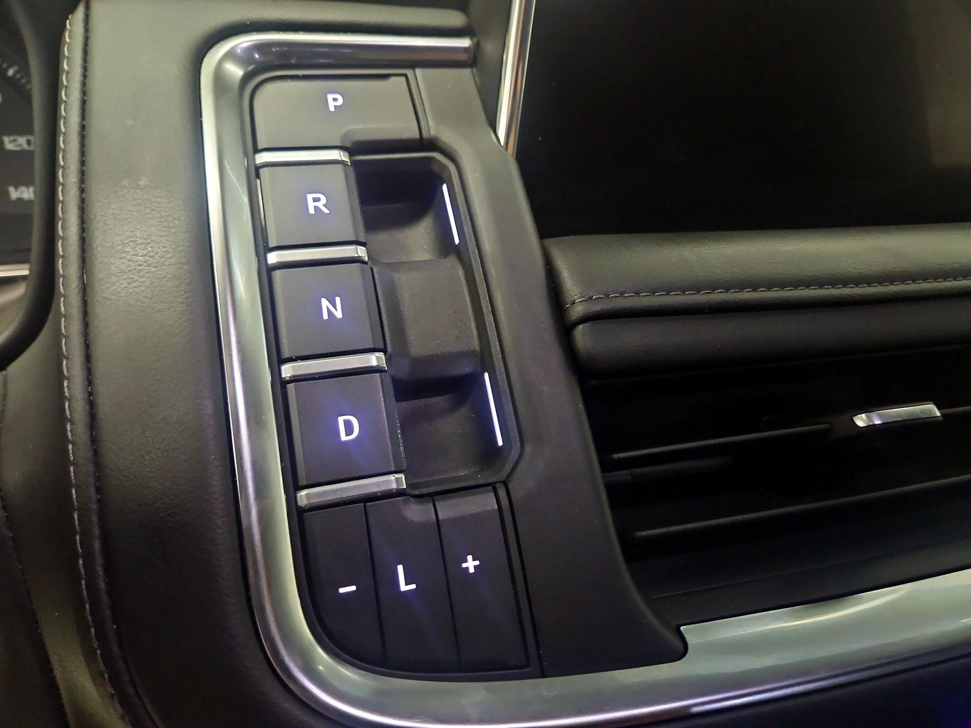 Thumbnail: 2021 Chevrolet Tahoe - 18