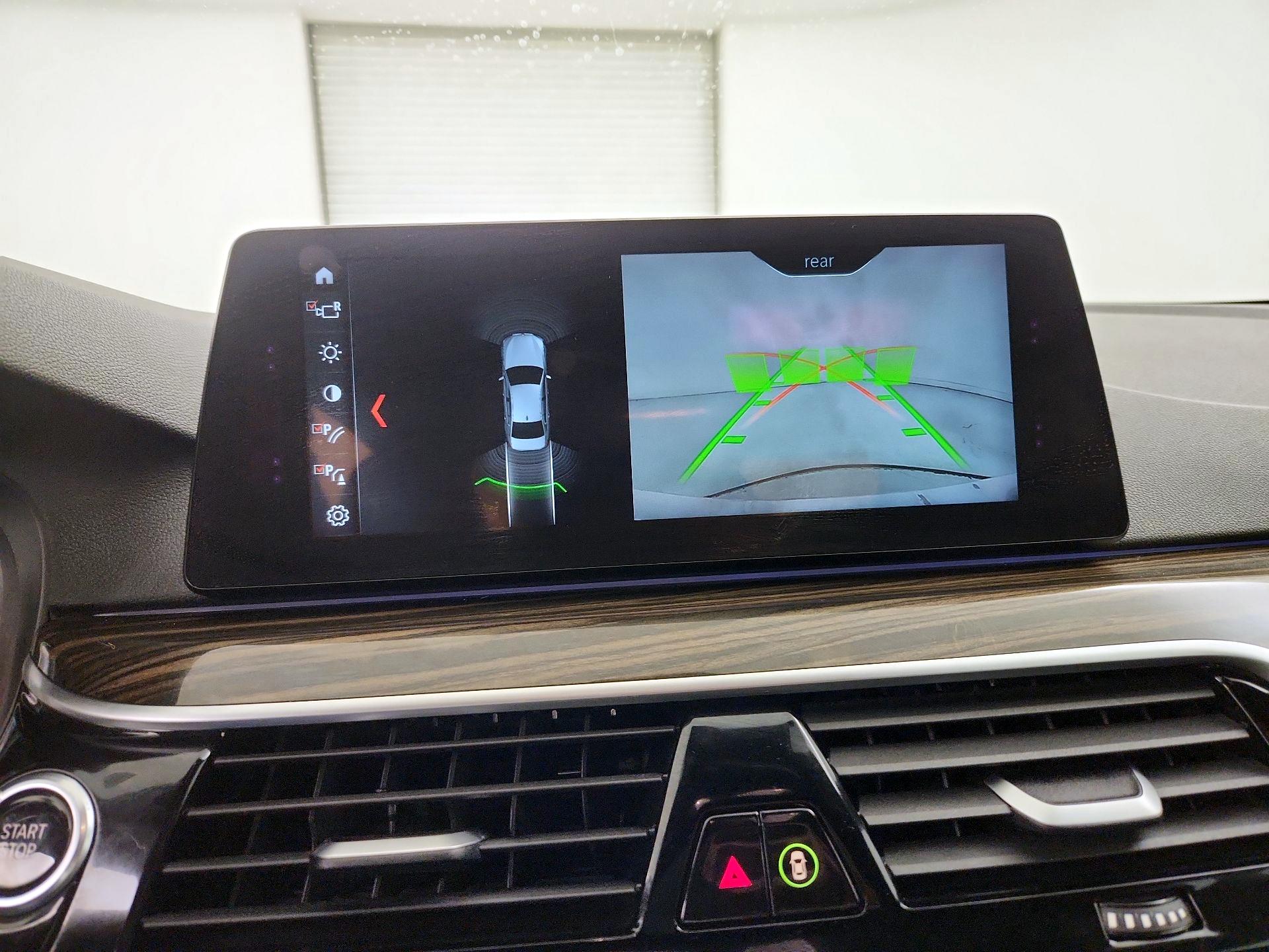 Thumbnail: 2018 BMW 5 Series - 15