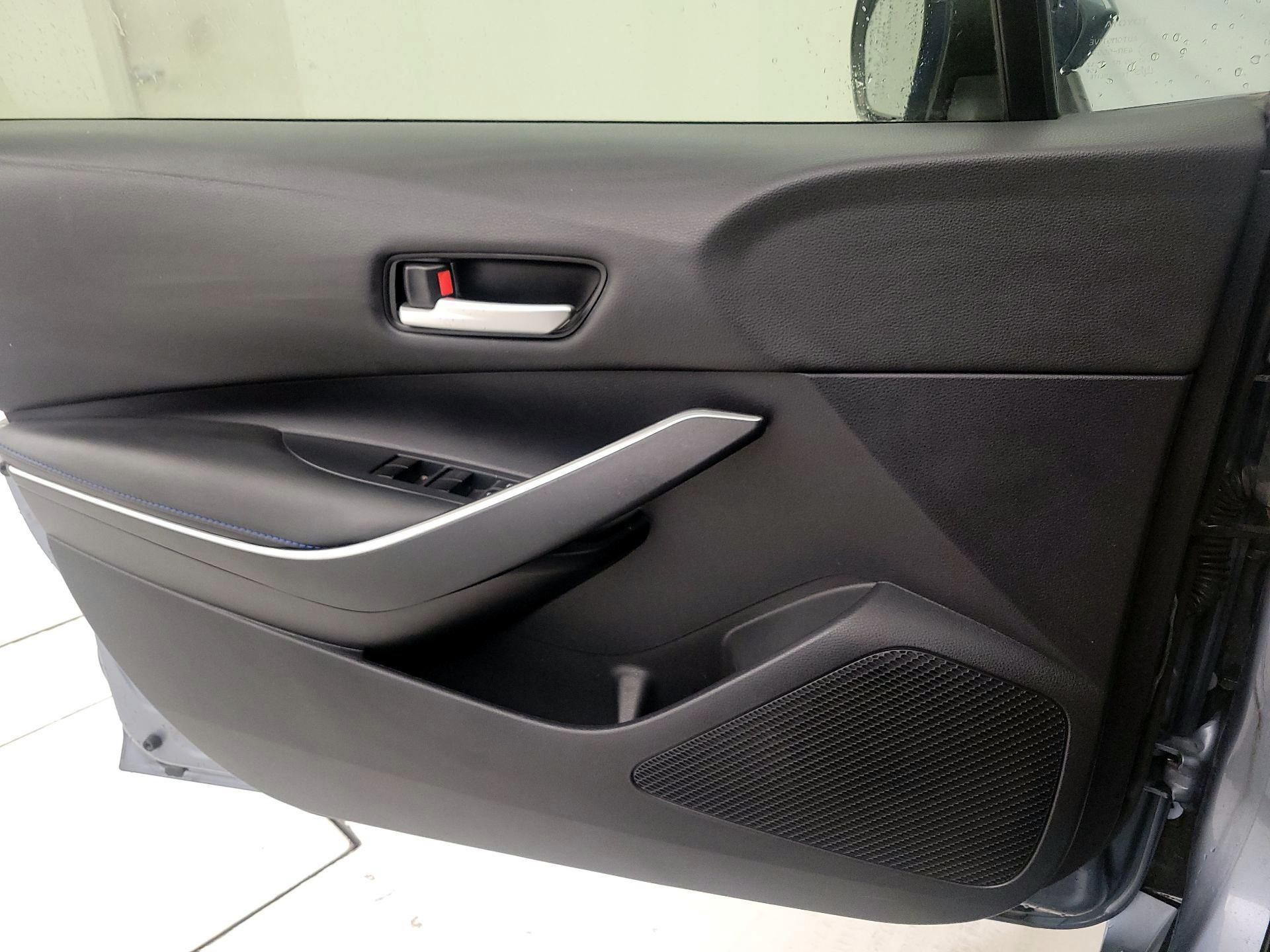 Thumbnail: 2021 Toyota Corolla - 12