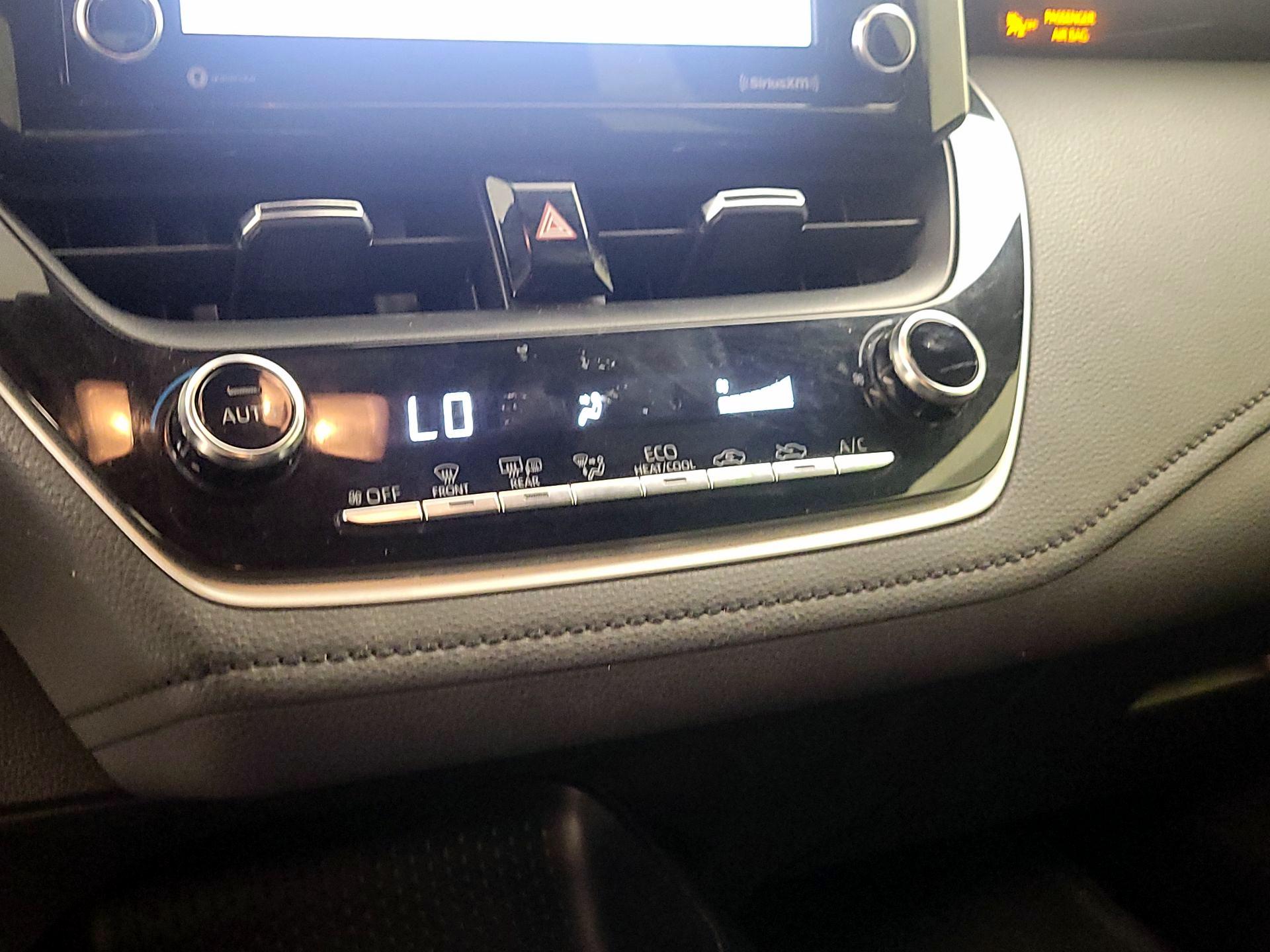 Thumbnail: 2021 Toyota Corolla - 16