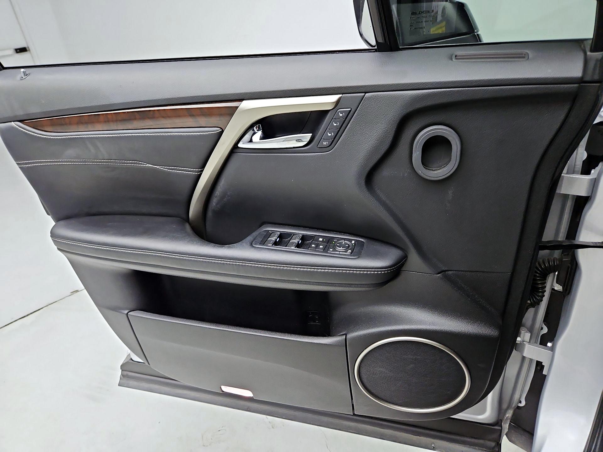 Thumbnail: 2017 Lexus RX - 12