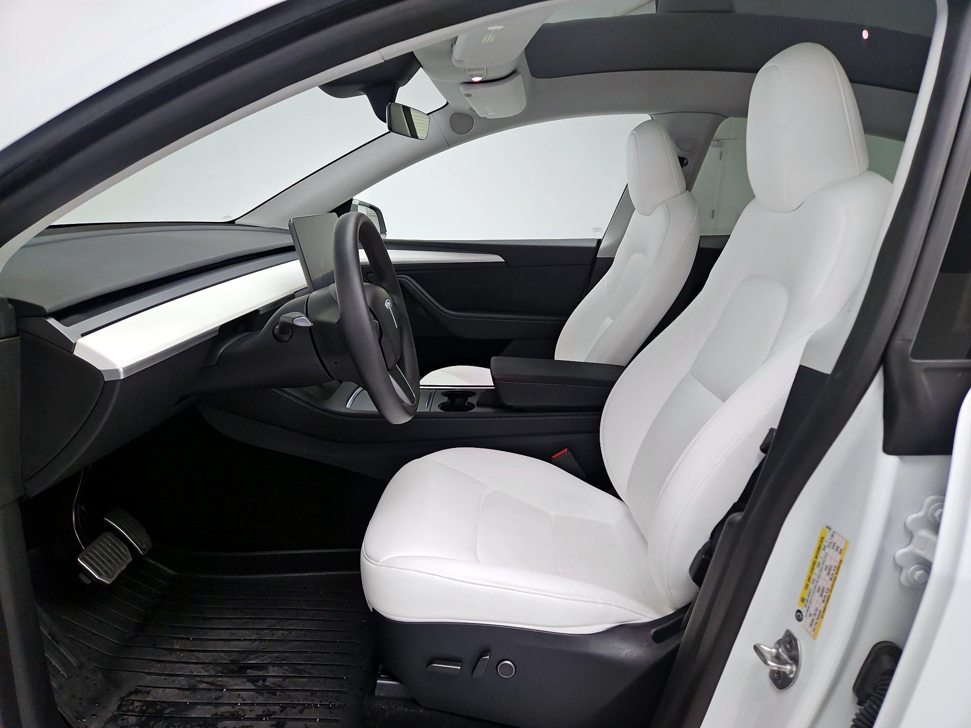 Thumbnail: 2025 Tesla Model Y - 11